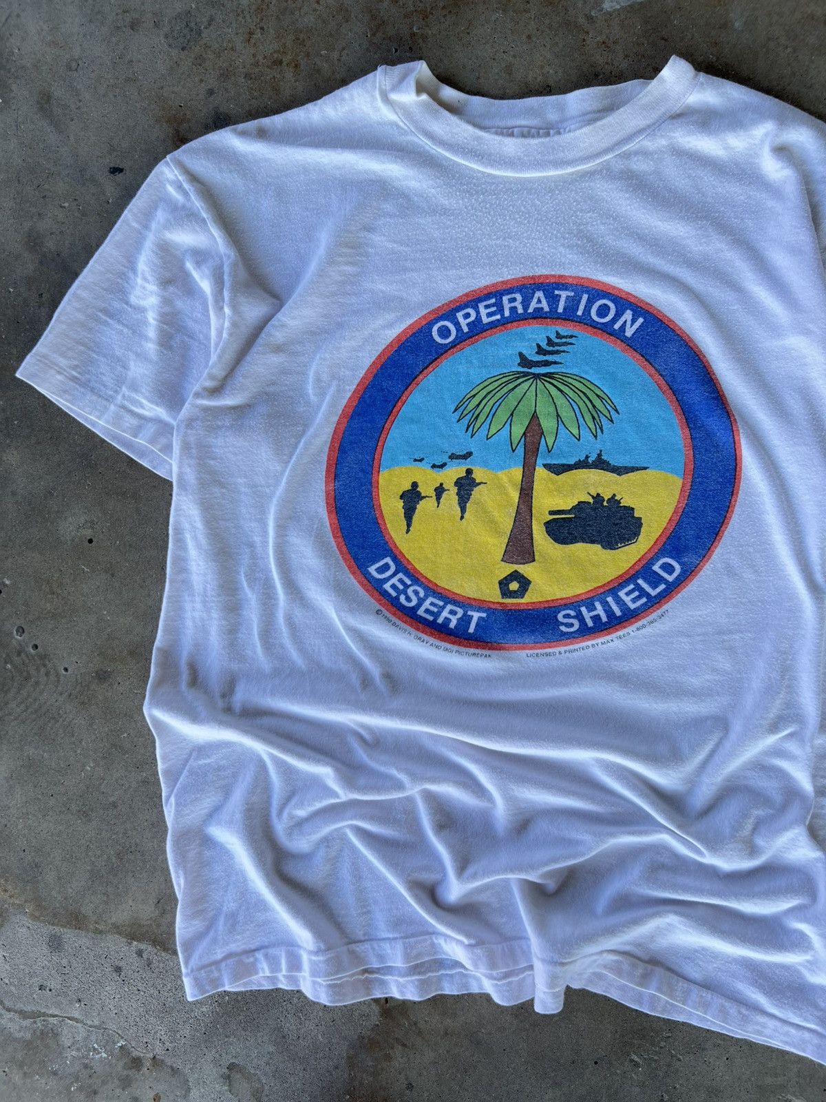 Vintage Vintage 90’s Operation Desert Storm Military T Shirt Size US L / EU 52-54 / 3 - 1 Thumbnail