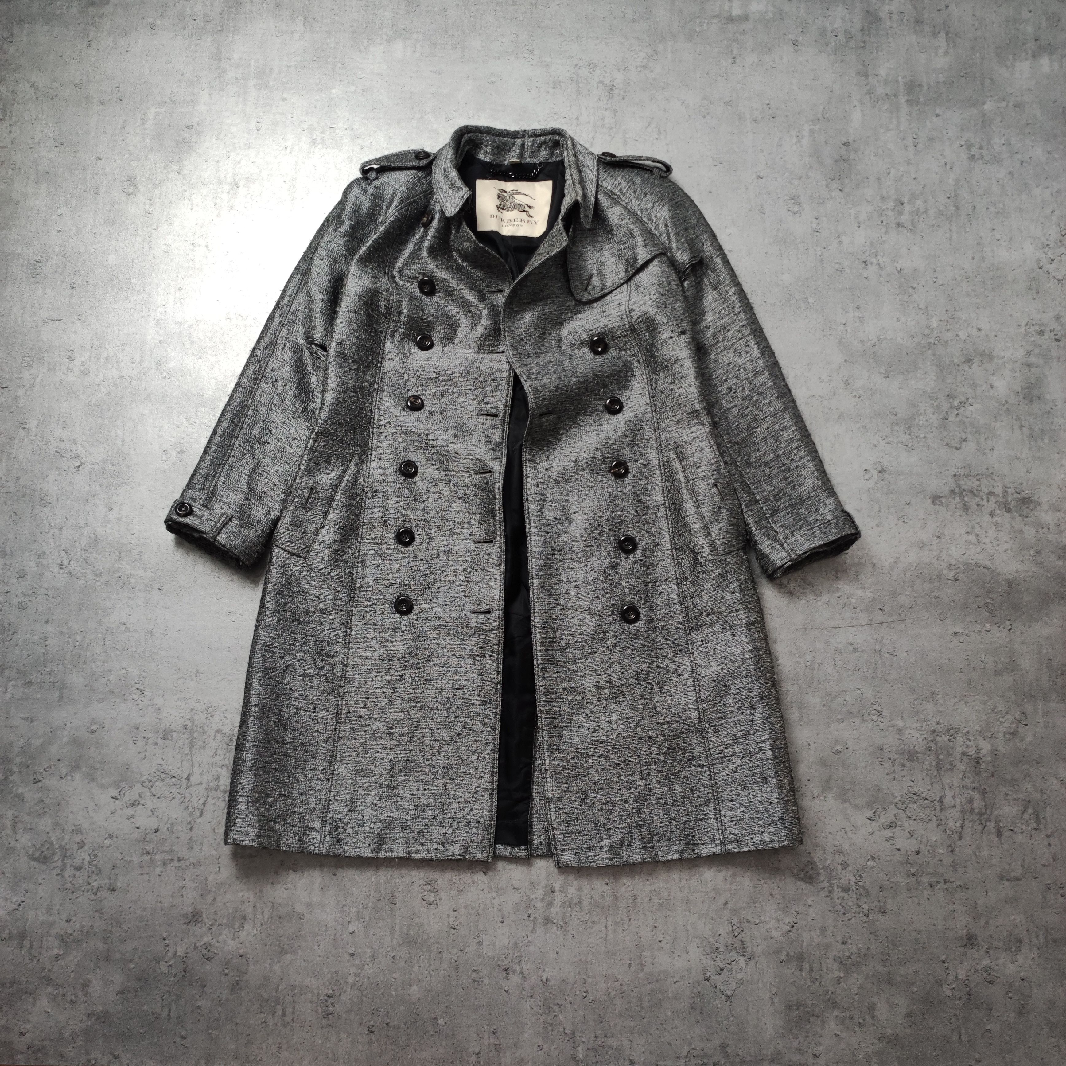 Burberry × Burberry Prorsum RARE Burberry London Main Line Gray Long Distressed Coat Size L / US 10 / IT 46 - 2 Thumbnail