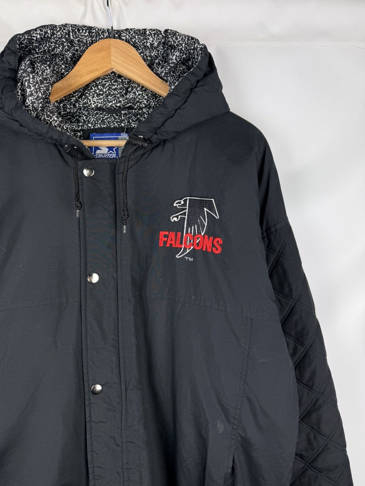 Starter Vintage Starter NFL Atlanta Falcons Hooded Bomber Jacket 90s Size US L / EU 52-54 / 3 - 3 Thumbnail