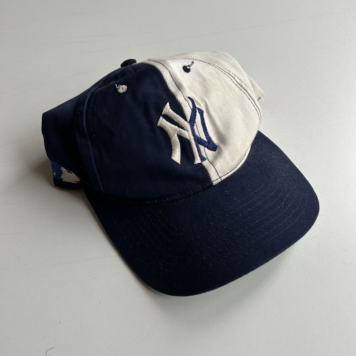image of Mlb x New York Yankees Vintage 90's New York Yankees Embroidered Snapback Hat, Men's