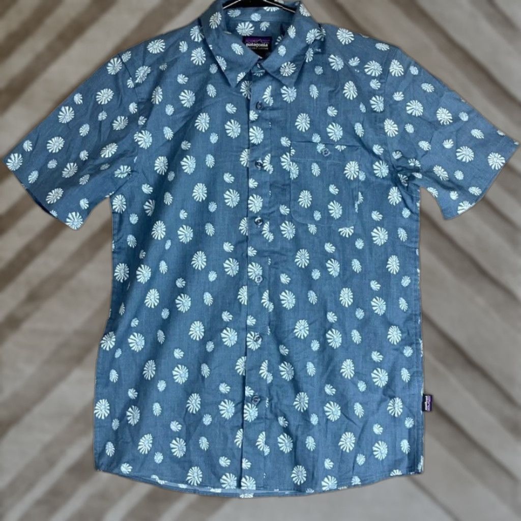 Patagonia Patagonia Shirt Go To Polo Mens Blue Organic Cotton Small Short Sleeve Button Down Casual Workwear Size US M / EU 48-50 / 2 - 1 Thumbnail