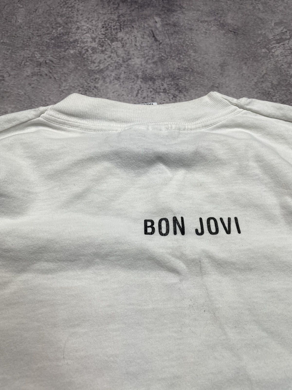Band Tees Vintage Bon Jovi One Wild Night Tour Rock Band Tee L Size US L / EU 52-54 / 3 - 7 Thumbnail