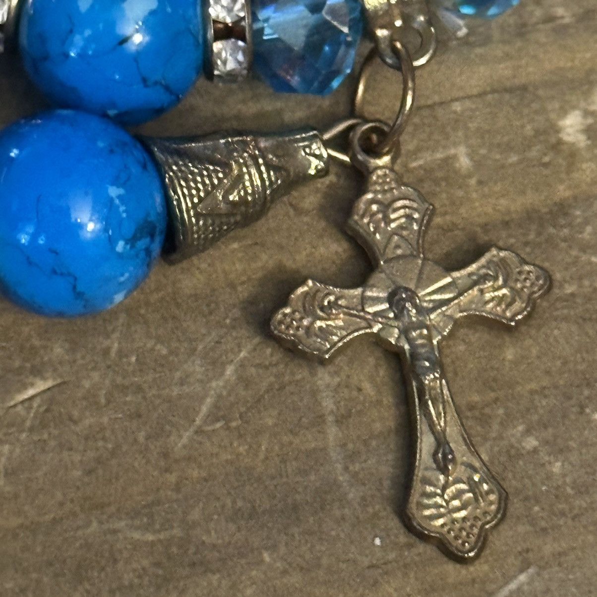 Other Blue beaded stretch bracelet with cross charm Size ONE SIZE - 5 Thumbnail
