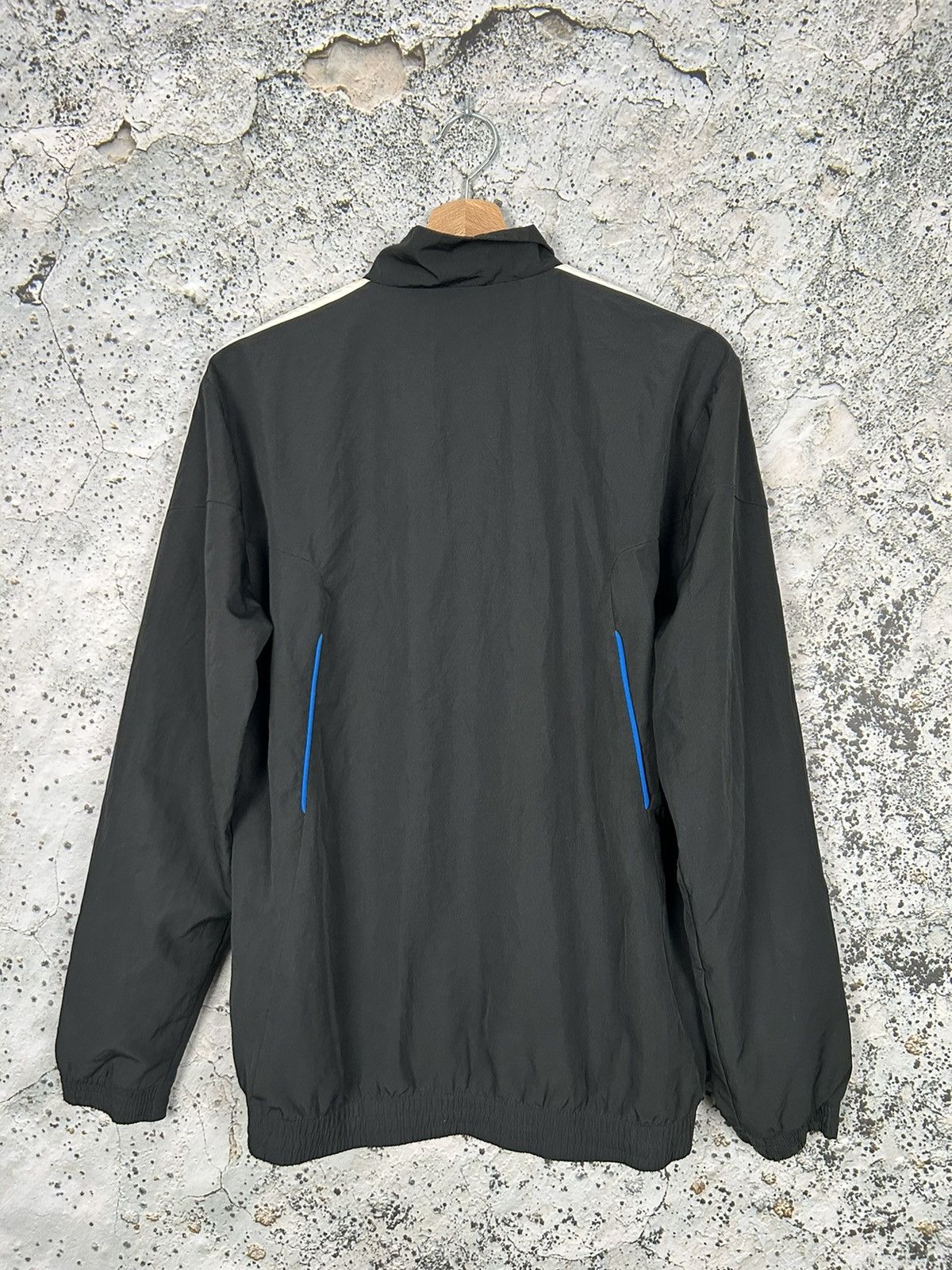 Adidas × Vintage Vintage Adidas Sportswear Light Jacket Sweatshirt Drill Size US M / EU 48-50 / 2 - 4 Thumbnail