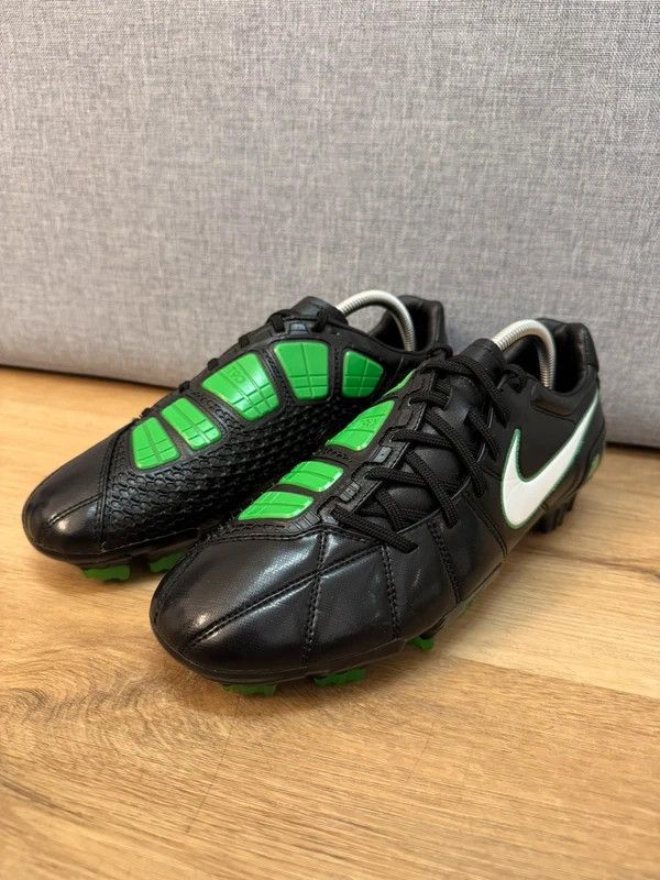 Nike Nike Total 90 Laser III FG Strike Soccer Boots 2010 43 new Size US 9.5 / EU 42-43 - 6 Thumbnail