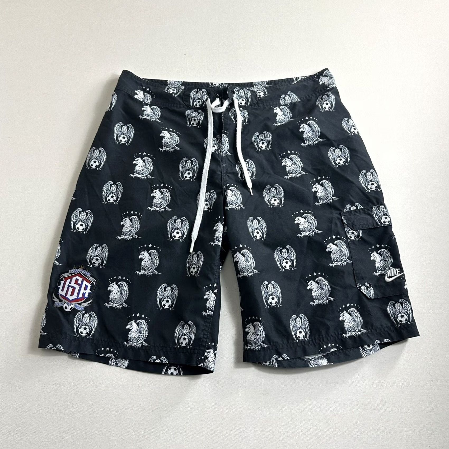 Nike Nike x Mr Cartoon Team USA Swim Trunk Board Short Black/White 387175-010 Size 34 Mens Black Board Shorts USA Cartoon 90s? Size US 34 / EU 50 - 2 Thumbnail