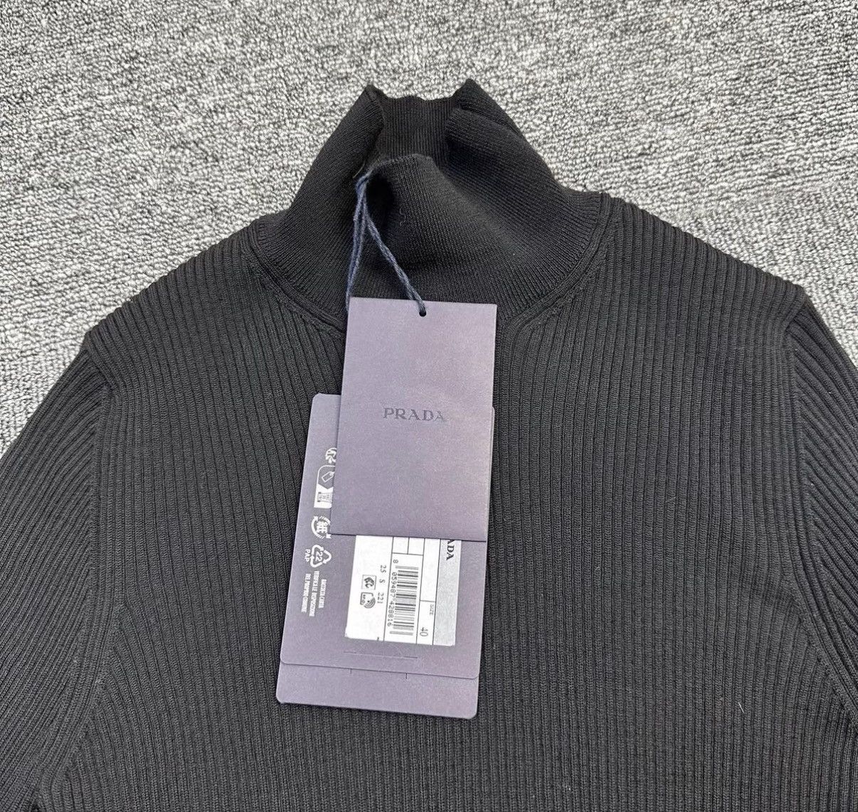 Prada Prada Black Stretch Knit Mock Neck Sweater K12 Size S / US 4 / IT 40 - 5 Thumbnail