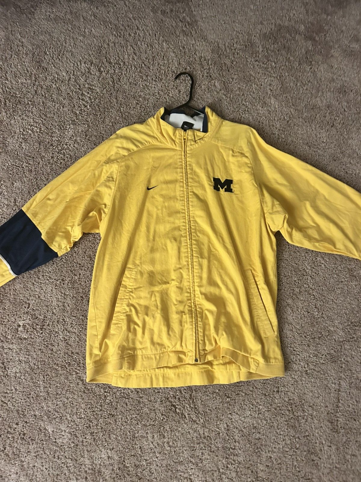 Nike Vintage yellow and navy nike x university of Michigan jacket Size US L / EU 52-54 / 3 - 1 Thumbnail