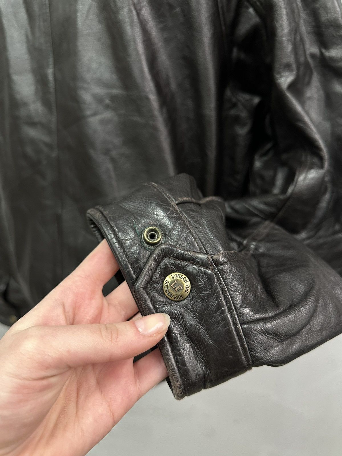London Fog Vintage Leather Jacket Faded DISTRESSED Diesel Y2k Avirex Size US S / EU 44-46 / 1 - 9 Thumbnail