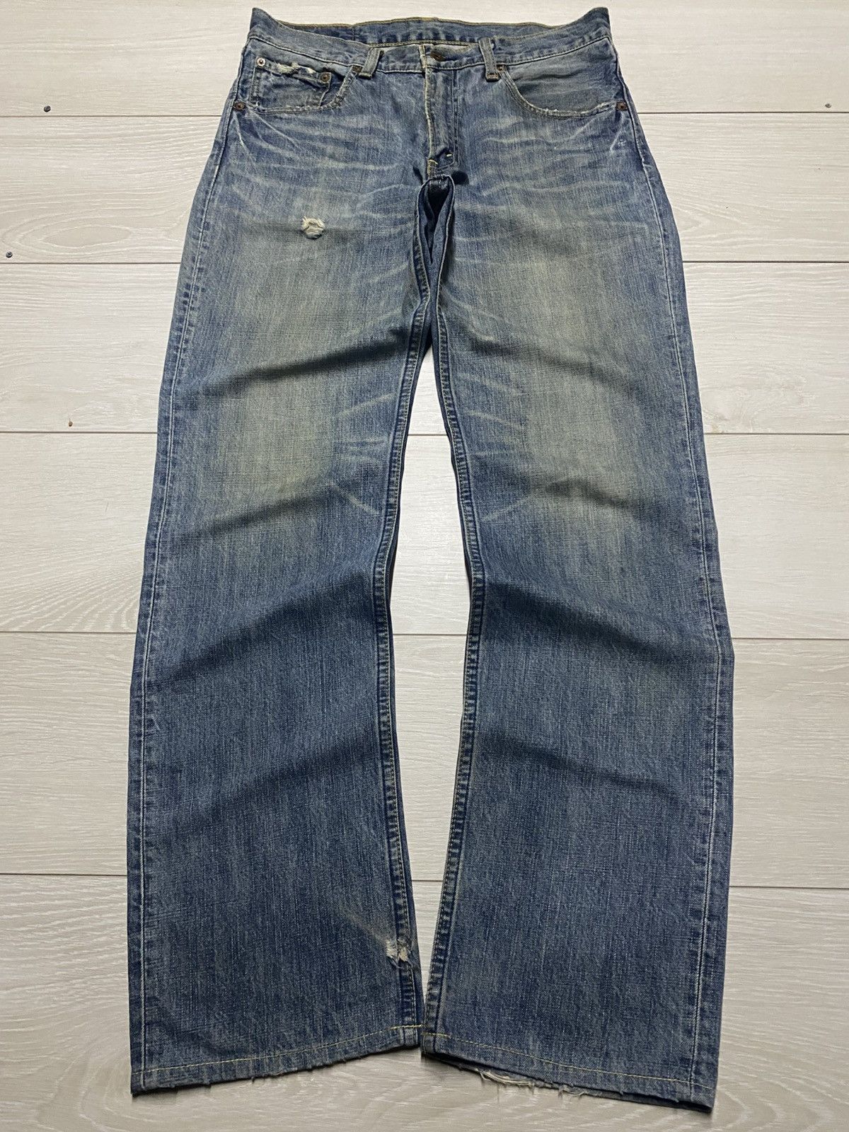 Levi's Vintage Levis 502 Mud Wash Whisker Loose Jeans Size US 32 / EU 48 - 1 Thumbnail
