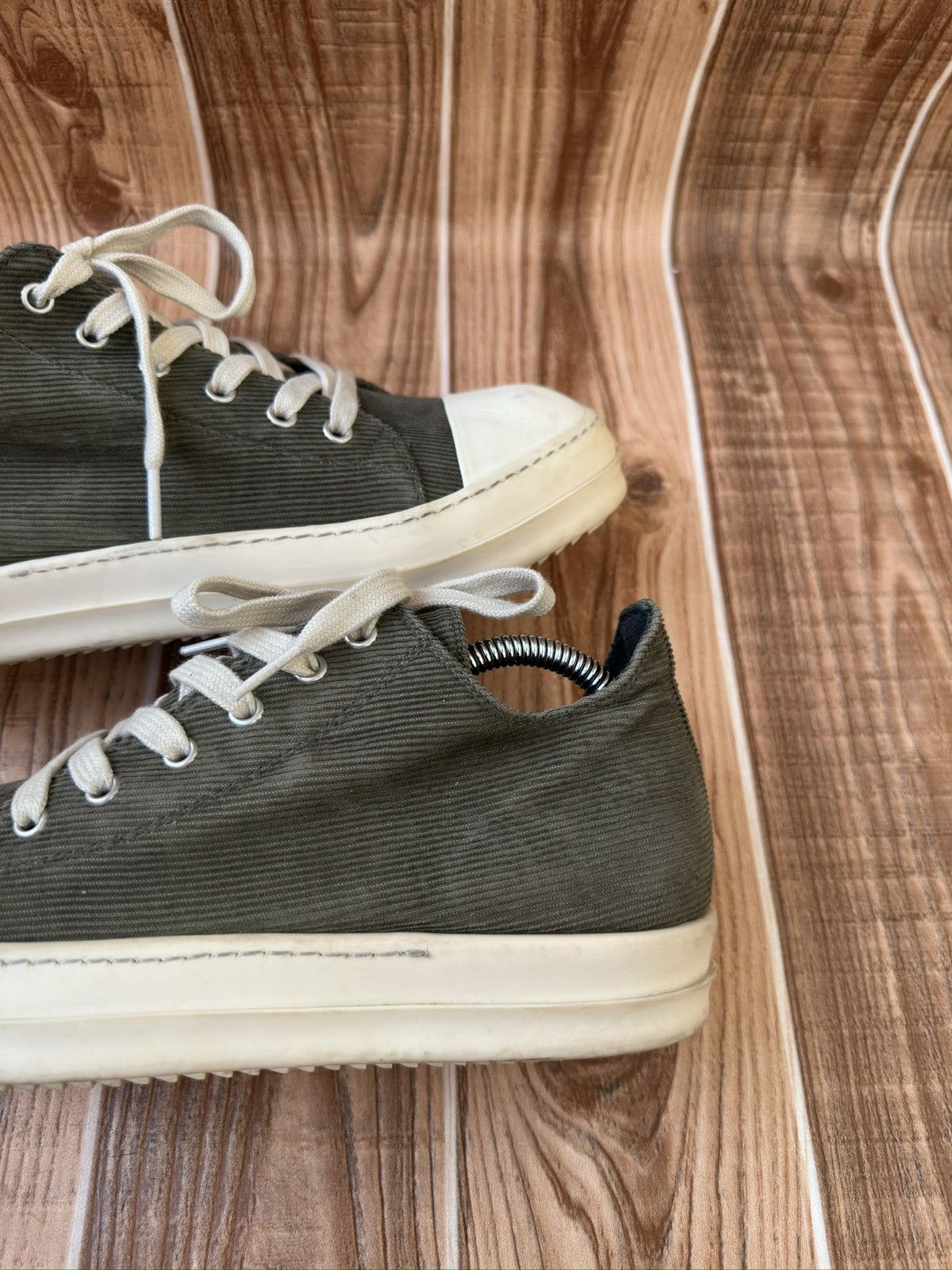 Rick Owens Rick Owens ‘DRKSHDW’ Army Dust Green Lowtops Size US 7.5 / EU 40-41 - 15 Thumbnail