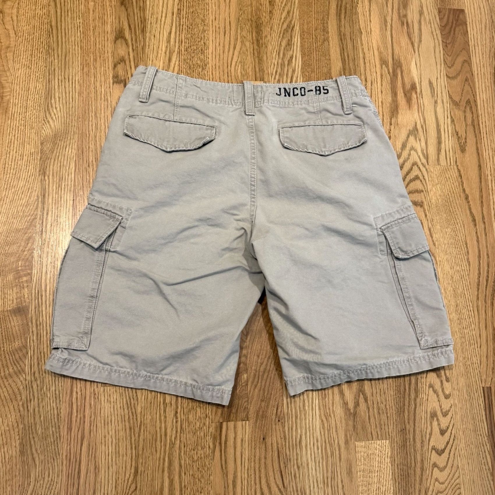 JNCO VINTAGE JNCO Cargo Shorts Men 34 Beige Tan Khaki 90s Grunge Hip Hop Skate Pockets Cargo Pocket Mens Size US 34 / EU 50 - 2 Thumbnail
