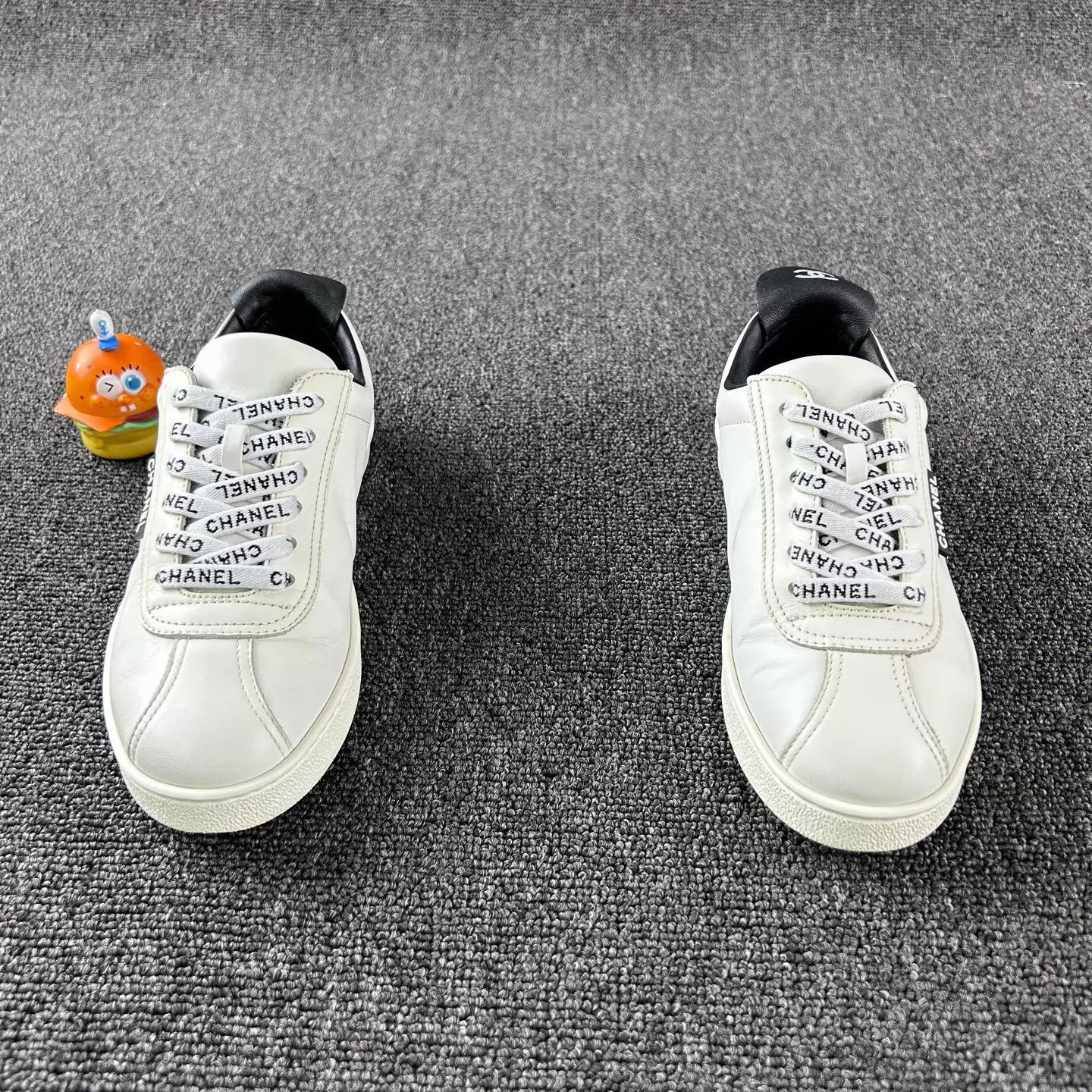 Chanel Chanel White Sneakers Women's EUR36 Size US 5.5 / IT 35.5 - 2 Thumbnail