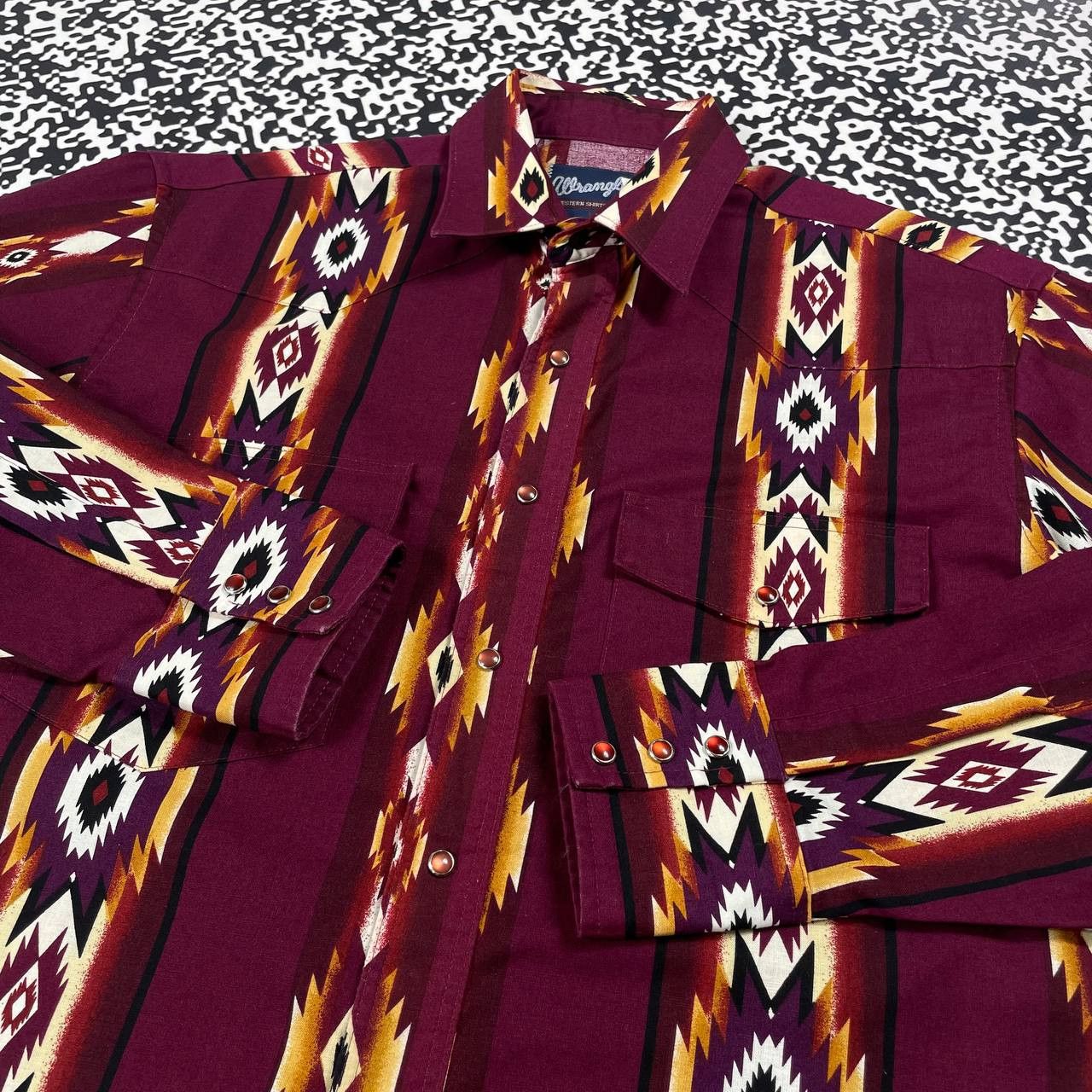 Vintage Vintage 90s Wrangler Western Aztec Shirt Rare Retro Style Size US M / EU 48-50 / 2 - 9 Thumbnail