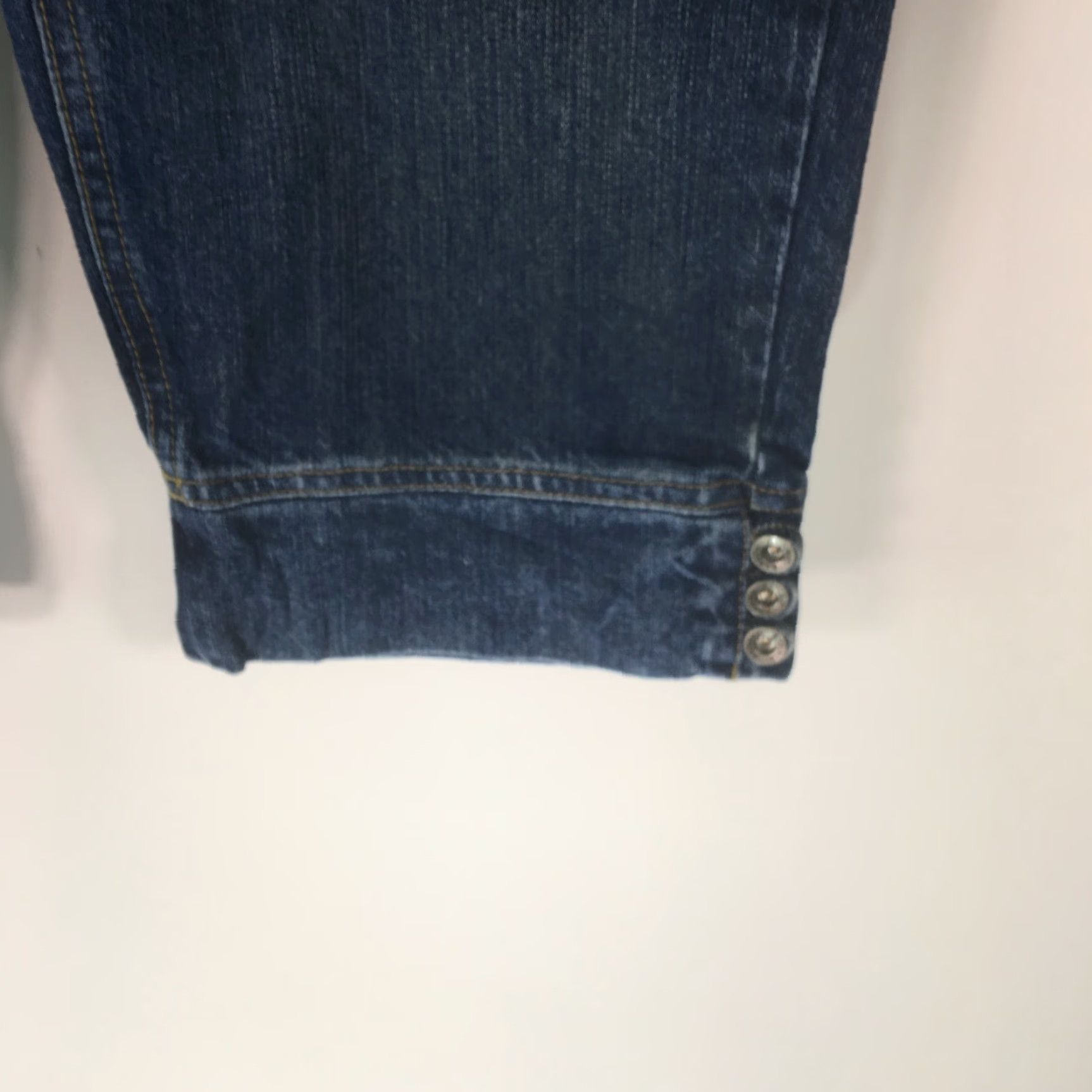 Banana Republic Banana Republic Women's Blue Denim Skimmer Capri Shorts Size 4, Regular Fit, Button Fly Size 27" / US 4 / IT 40 - 4 Thumbnail