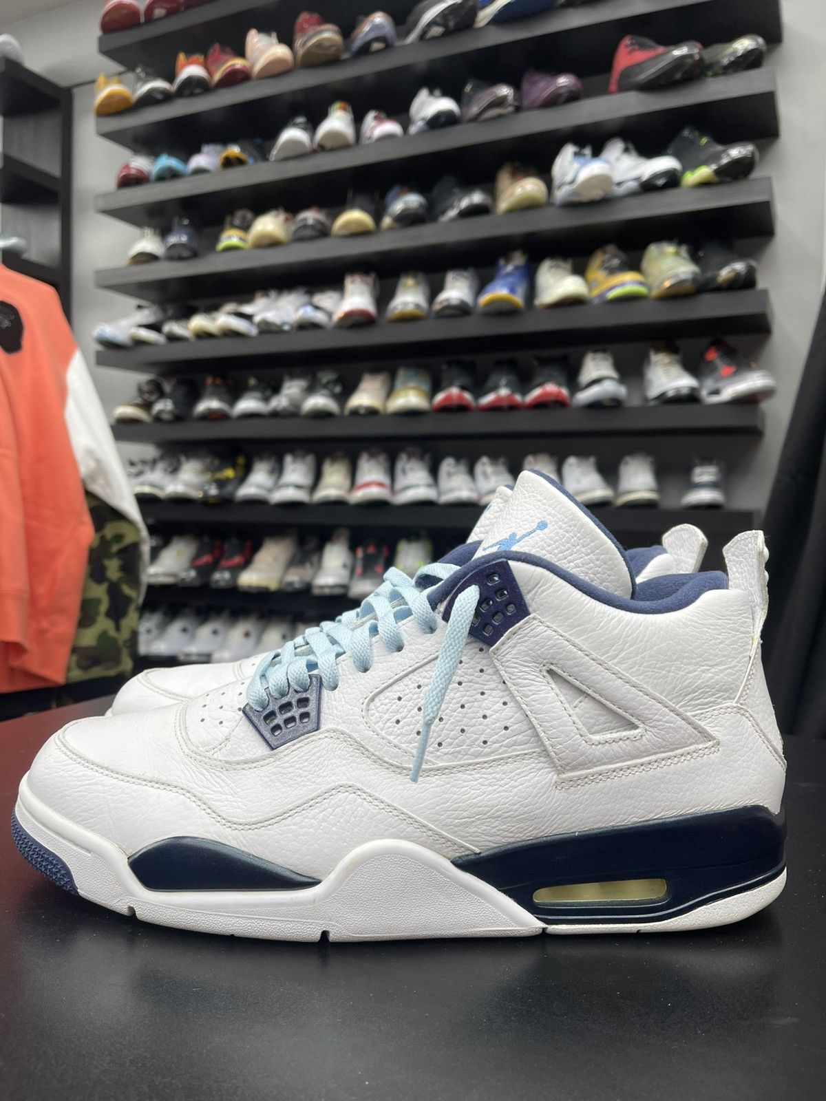 Jordan Brand Size 13 - Jordan 4 Retro Columbia “2015” Size US 13 / EU 46 - 1 Thumbnail