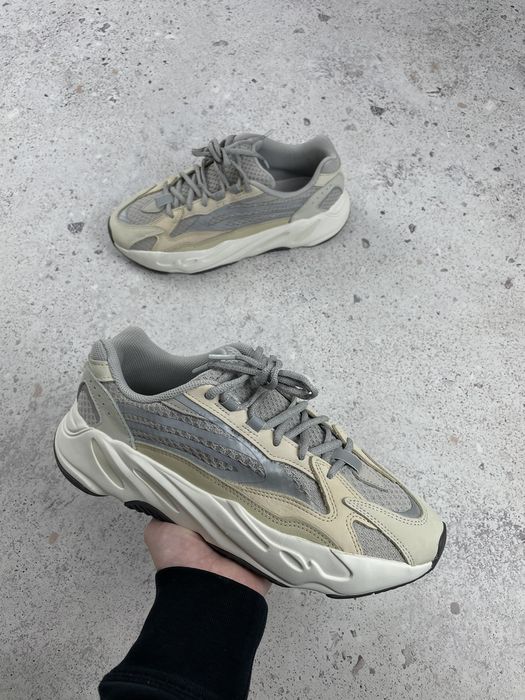 Grailed cheap yeezy 700