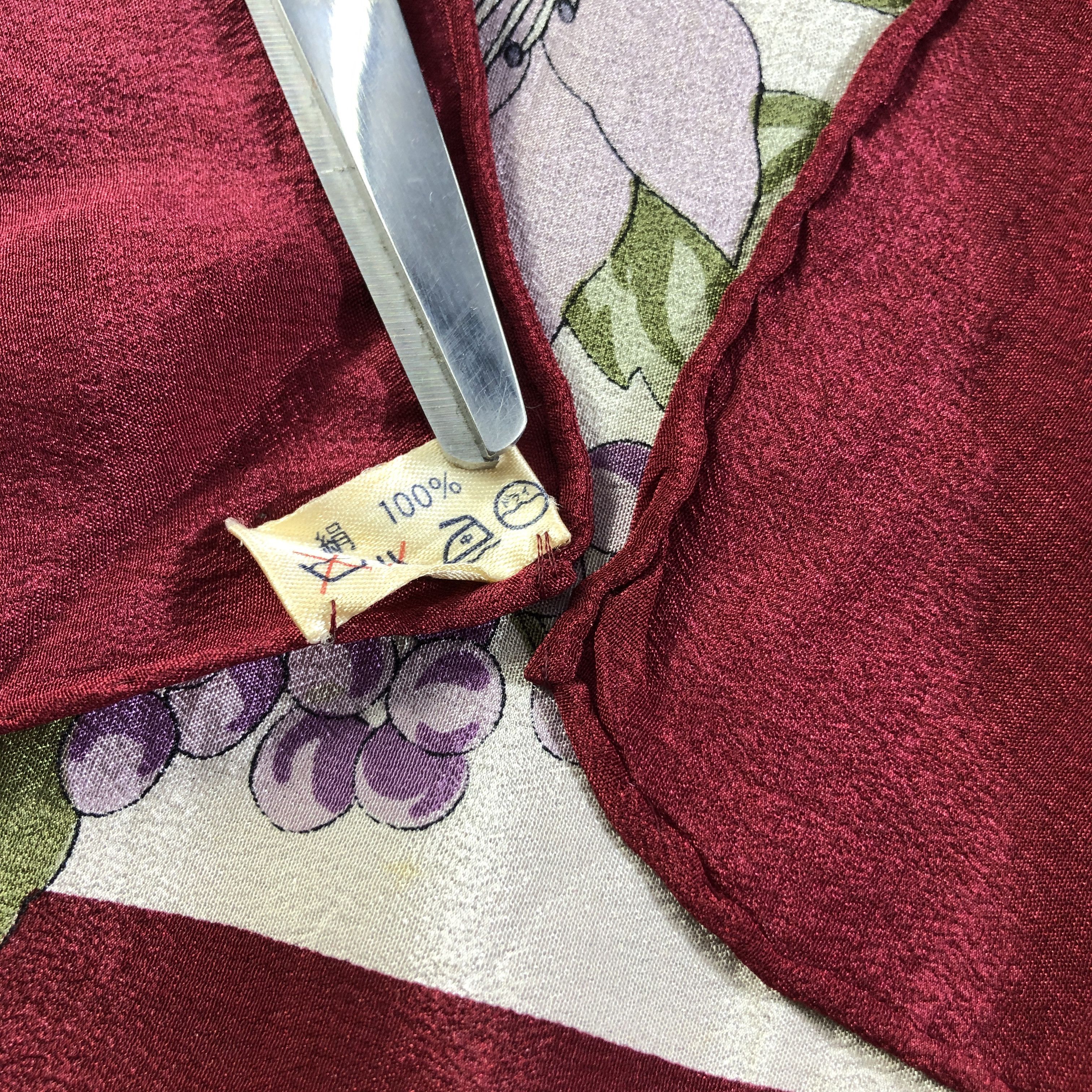 Vintage Luxury Lavish Floral Hand Rolled Silk Scarf M1021 Size ONE SIZE - 4 Thumbnail