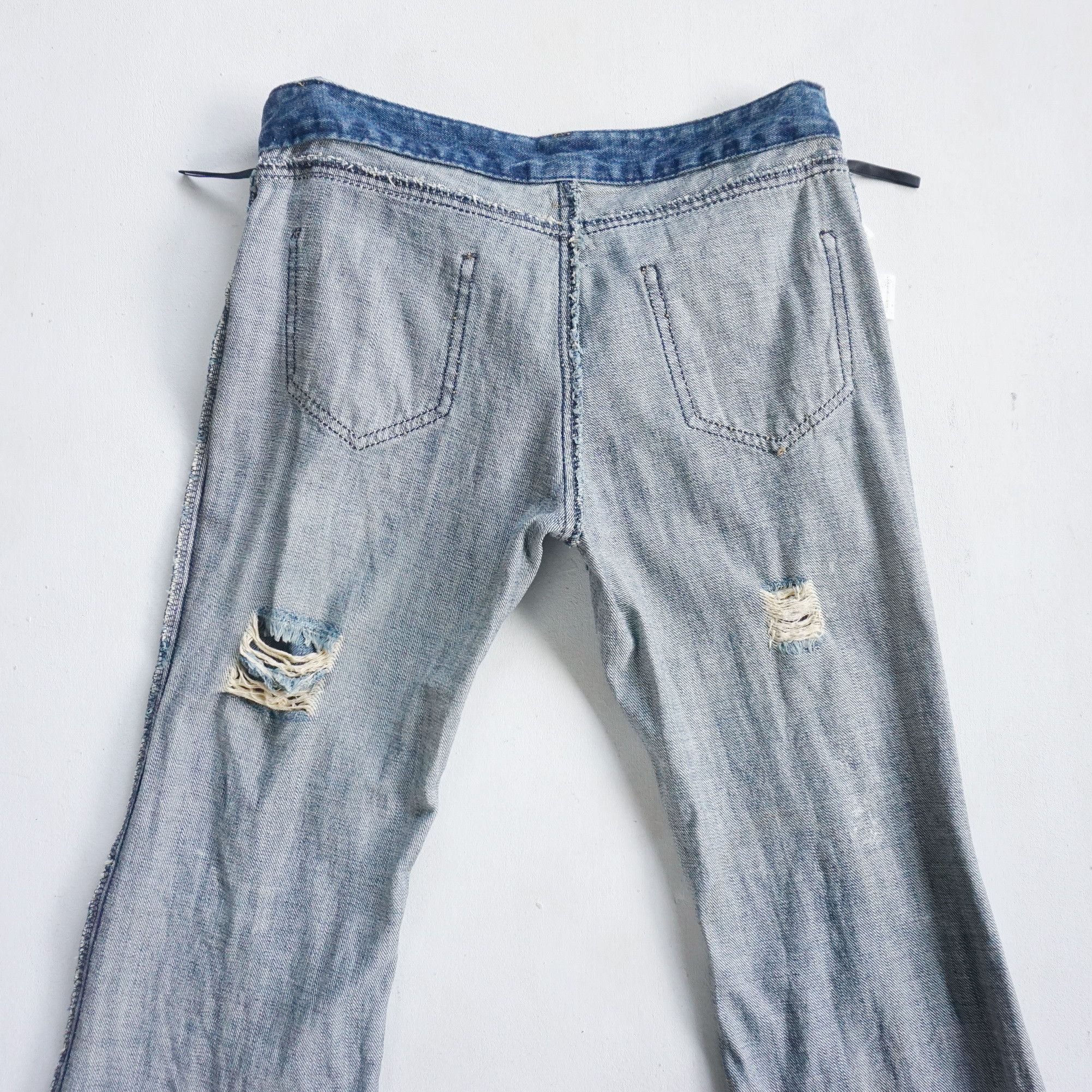 Japanese Brand Low Rise Ripped Dirty Look Flare Jeans Japanese Brand Size 27" / US 4 / IT 40 - 12 Thumbnail
