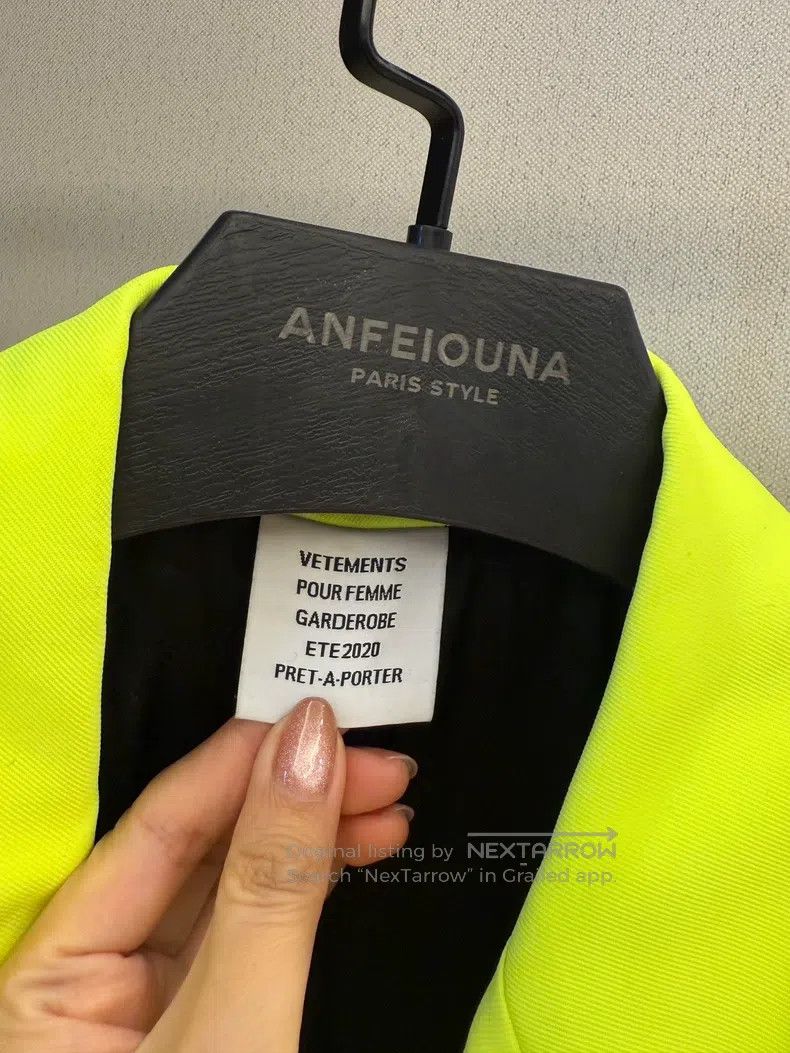Vetements Vetements Neon Yellow Women's Blazer Size XS / US 0-2 / IT 36-38 - 2 Thumbnail