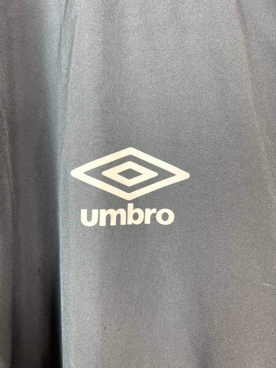 Umbro CARLISLE UNITED UMBRO JACKET TRAINING FOOTBALL SOCCER Sz XL Size US XL / EU 56 / 4 - 2 Thumbnail