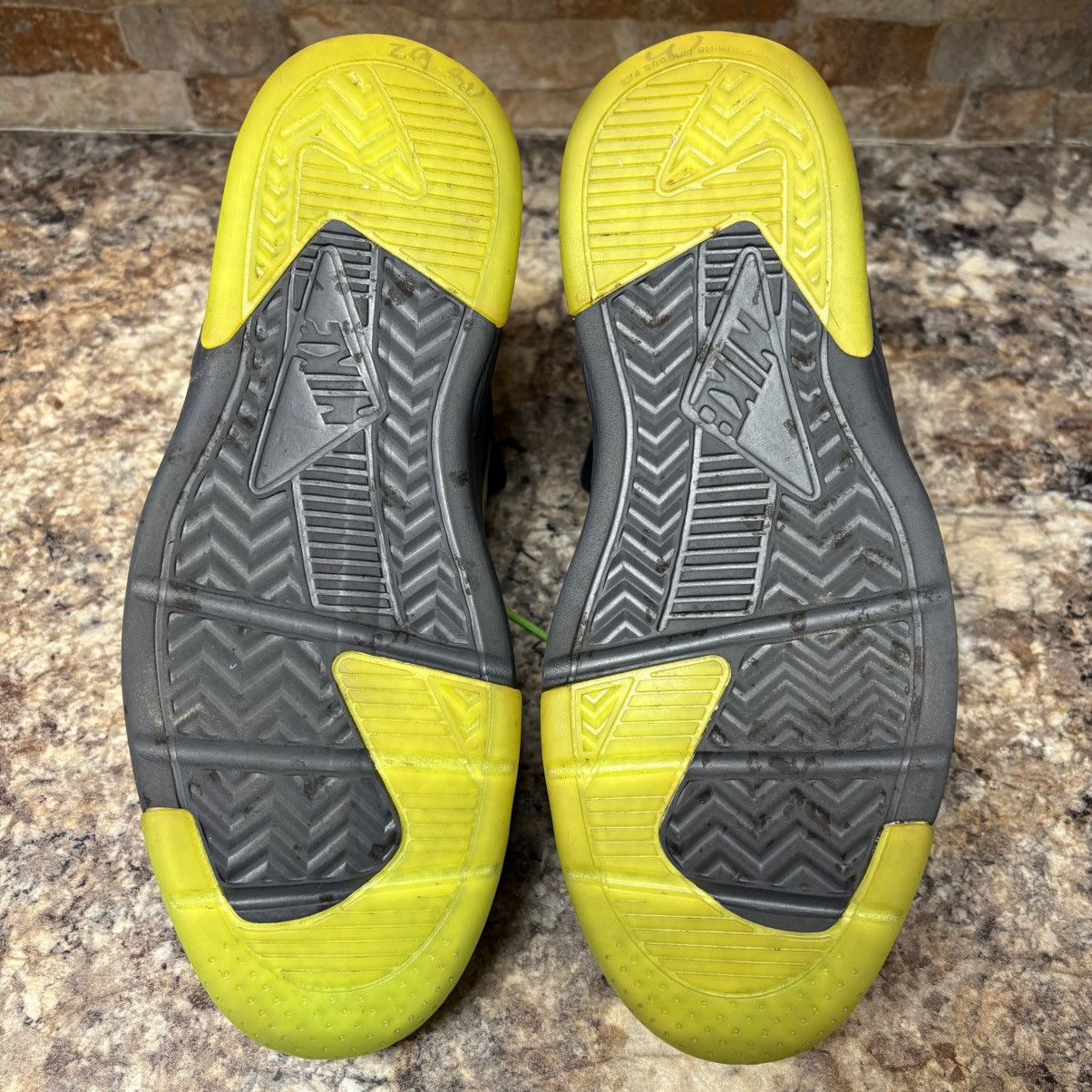 Nike Nike Air Flight Huarache Tropical Print Size 7 Size US 7 / EU 40 - 8 Thumbnail