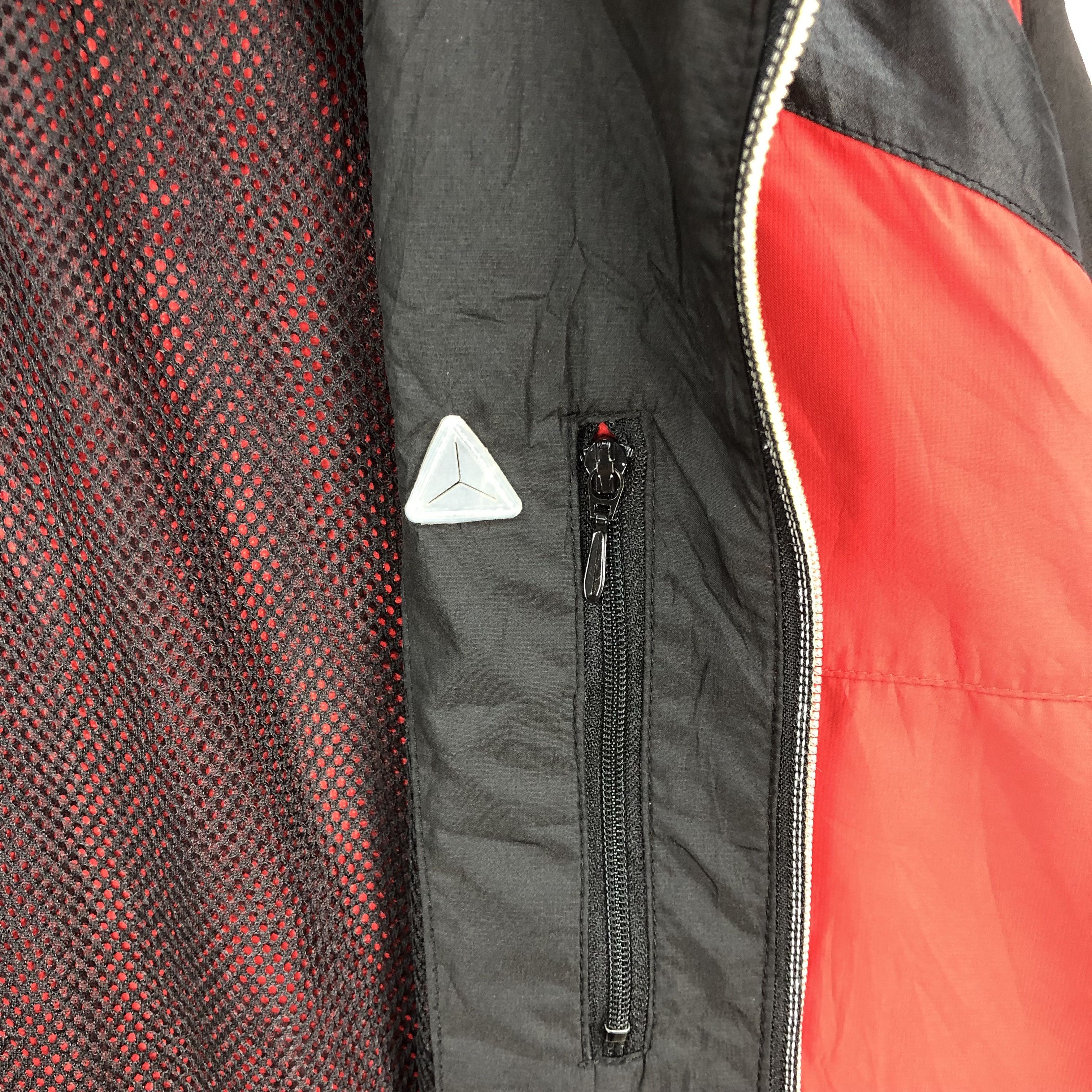 Diadora × Vintage Vintage Diadora Windbreaker Jacket Size US L / EU 52-54 / 3 - 13 Thumbnail