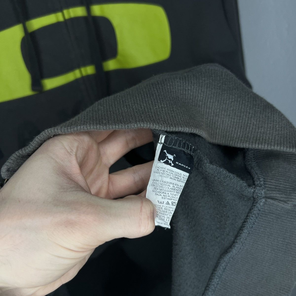 Oakley Oakley Vintage Hoodie Zip Big Spellout Logo Grey Brown 90s Size US L / EU 52-54 / 3 - 6 Thumbnail