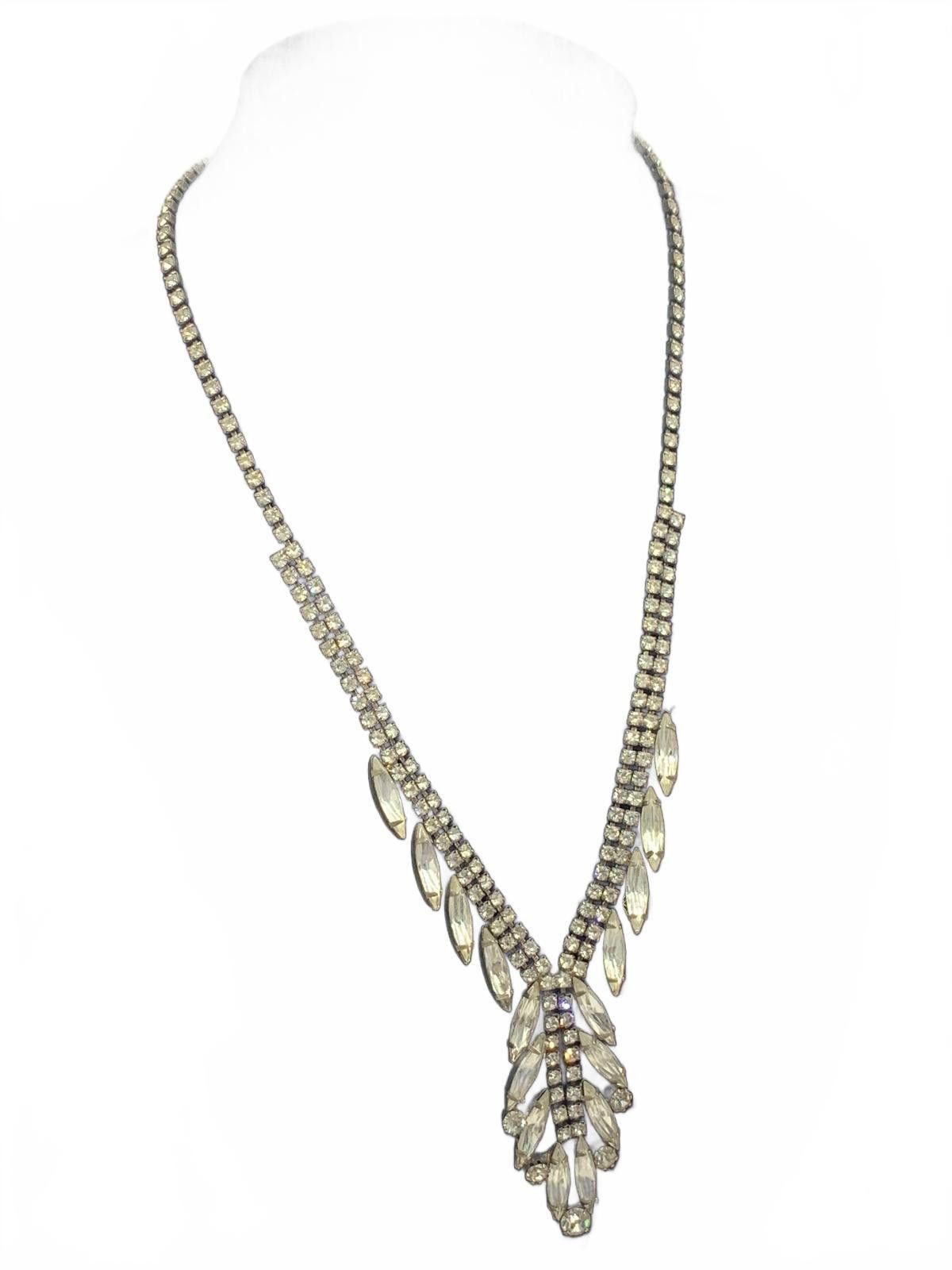 Other Silvertone 19g White Rhinestone Navette 17" Y- CJ Necklace Size ONE SIZE - 1 Thumbnail