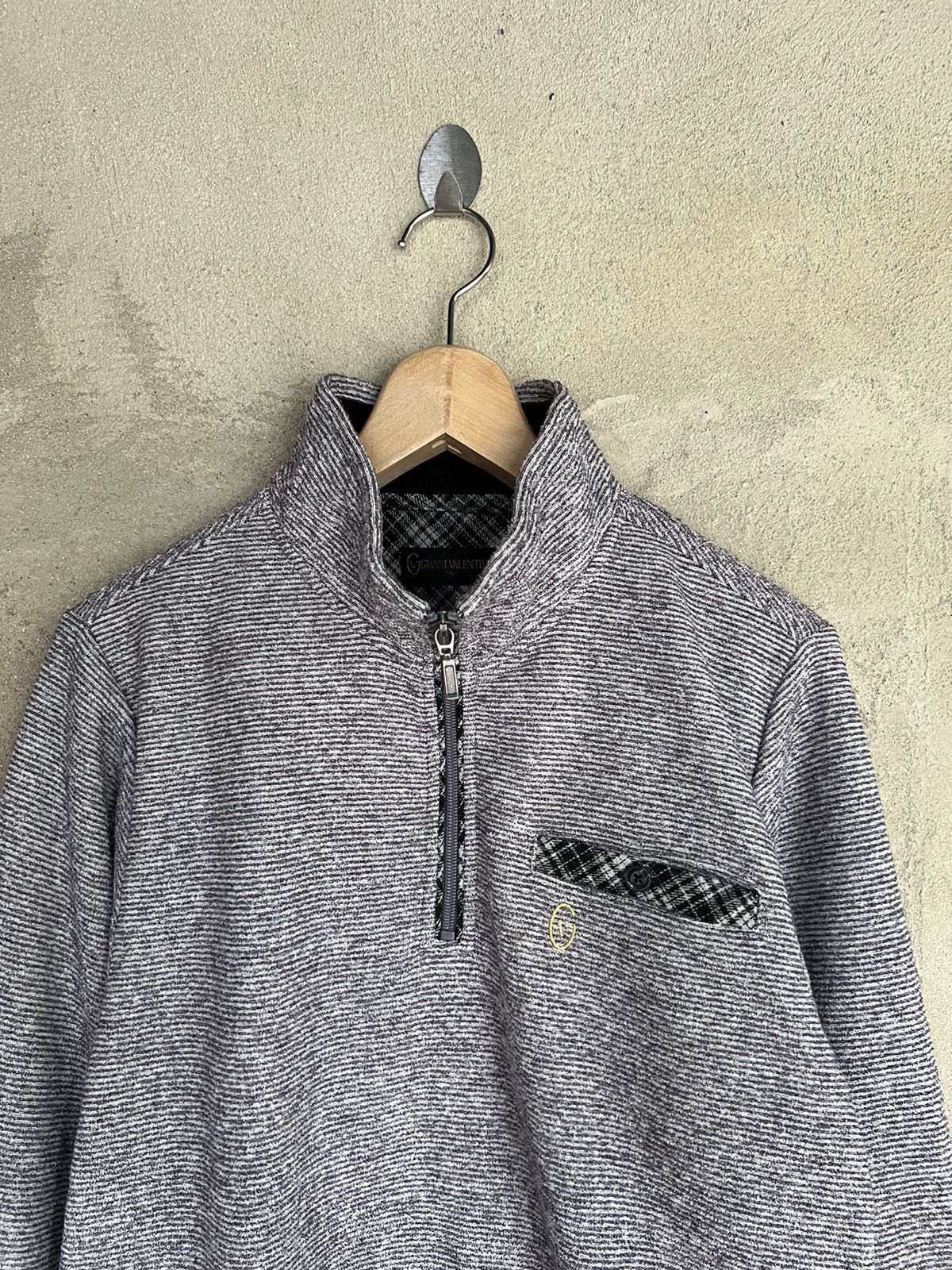 Gianni Valentino × Valentino Vintage Gianni Valentino Small Logo Sweatshirt Size US S / EU 44-46 / 1 - 3 Thumbnail