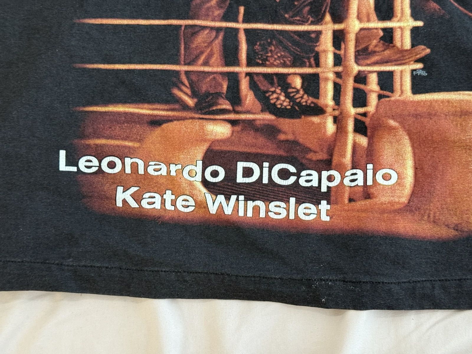 Vintage Vintage 90s Titanic Bootleg T-Shirt Film Movie Size US M / EU 48-50 / 2 - 7 Thumbnail