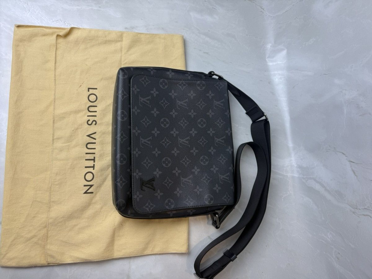 Louis Vuitton District Messenger Bag- Damier Graphite PM