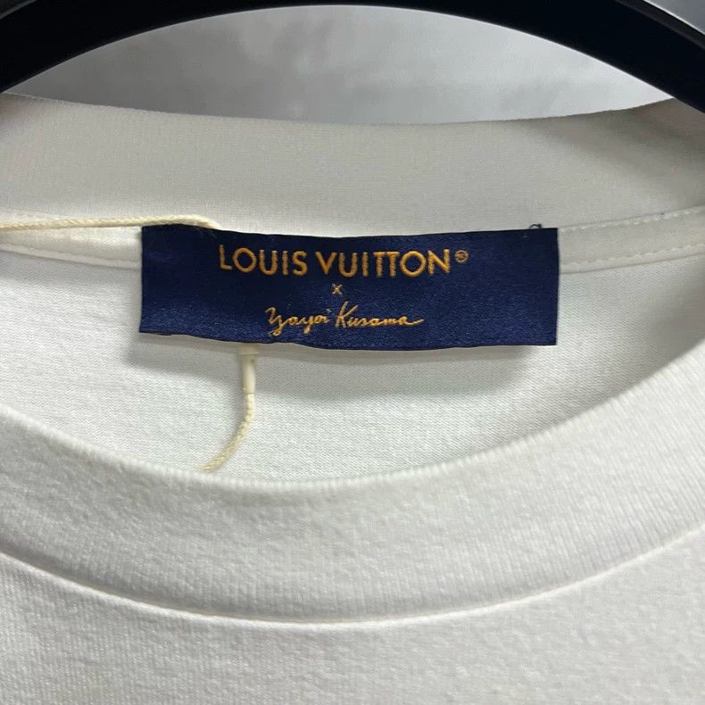 Louis Vuitton Louis Vuitton White logo pumpkin print crew neck short slee Size US M / EU 48-50 / 2 - 2 Thumbnail