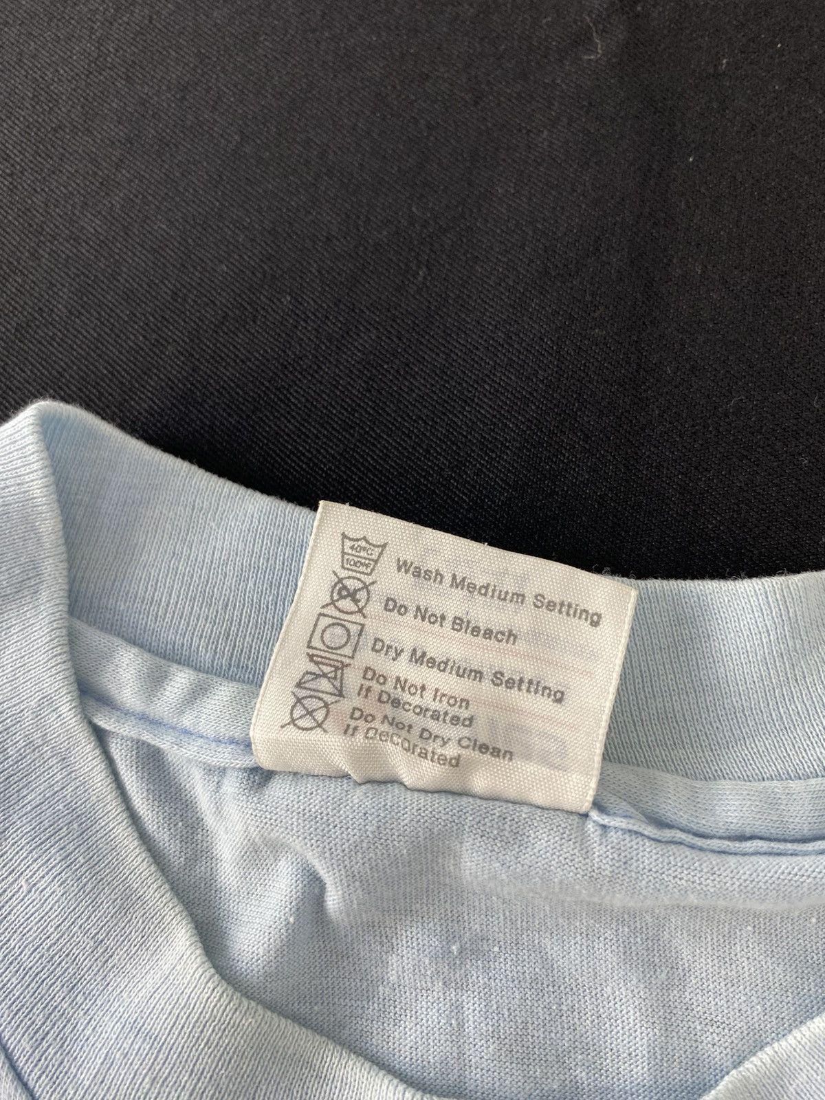 Hanes Vintage 90s Hanes Nuevo State Reserved Printed Tee T-shirt Size US M / EU 48-50 / 2 - 7 Thumbnail