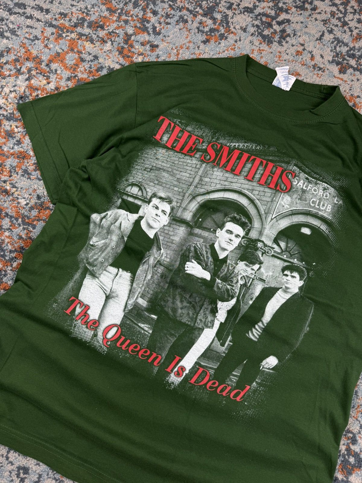 Band Tees × The Smiths × Vintage Rare Vintage 00s The Smiths the queen is dead graphic tee Size US L / EU 52-54 / 3 - 3 Thumbnail