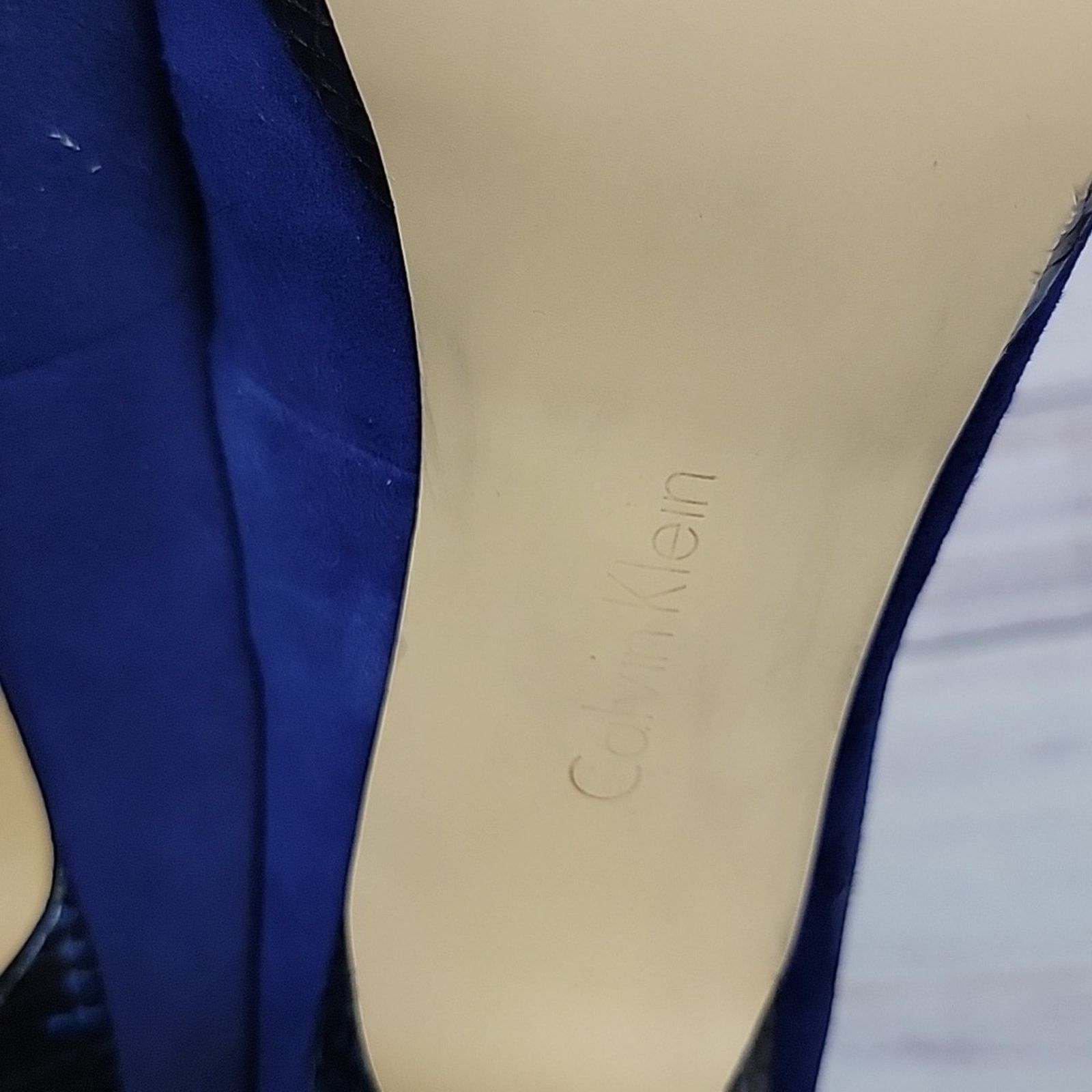 Calvin Klein Calvin Klein Blue Suede Snakeskin Heels Size 8.5 Size US 8.5 / IT 38.5 - 15 Thumbnail