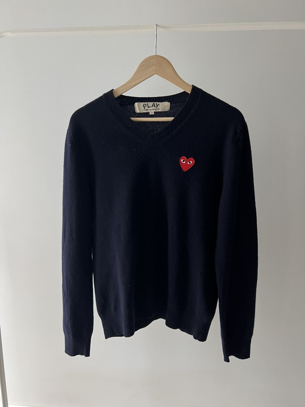 Comme des Garcons Comme des Garçons Blue PLAY V-neck Sweater Japan Medium Size US M / EU 48-50 / 2 - 5 Thumbnail