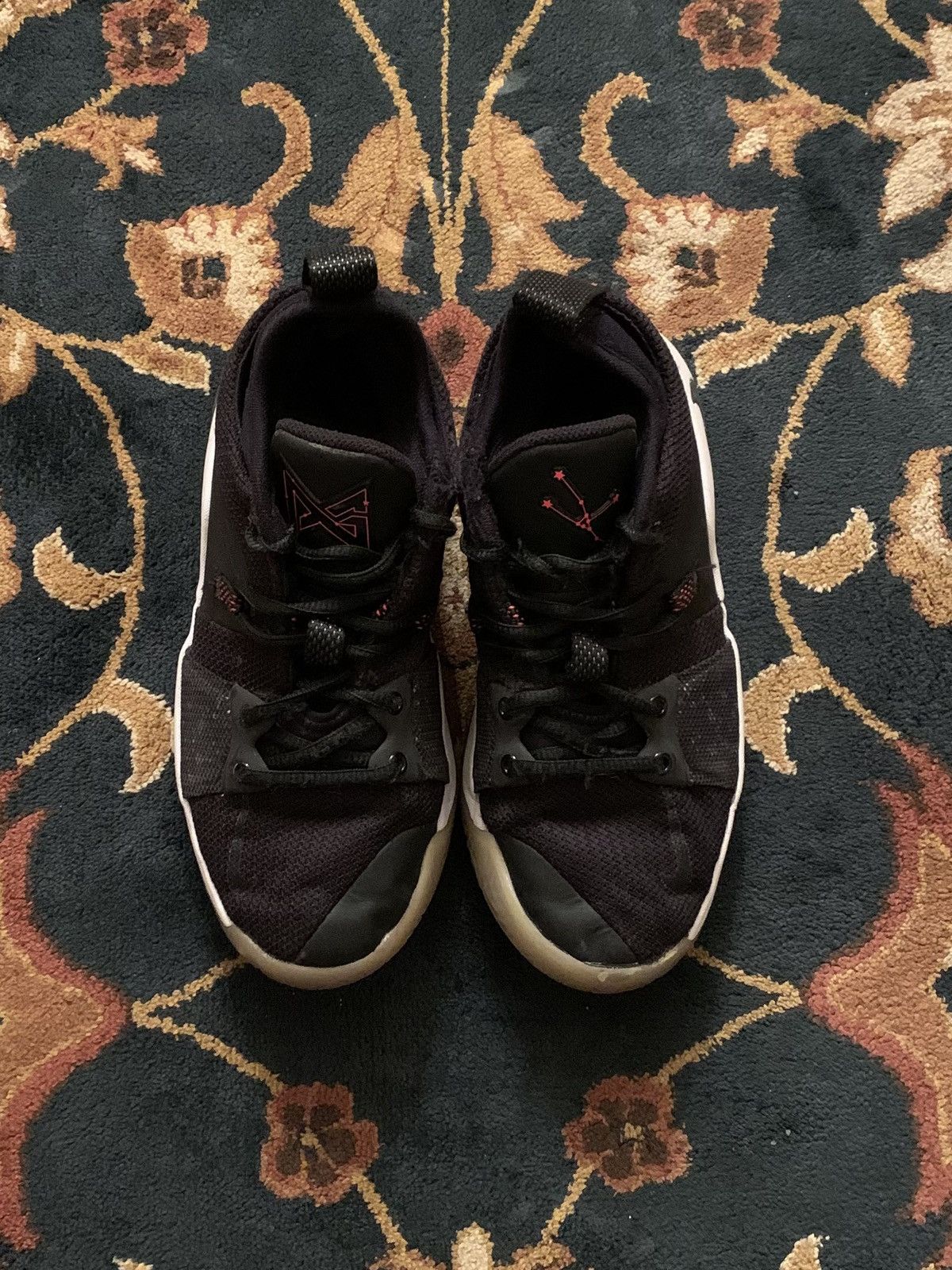 Nike Vintage Y2K Nike PG 2 Taurus Grade School Low Top Sneakers Size US 5 / IT 35 - 3 Thumbnail