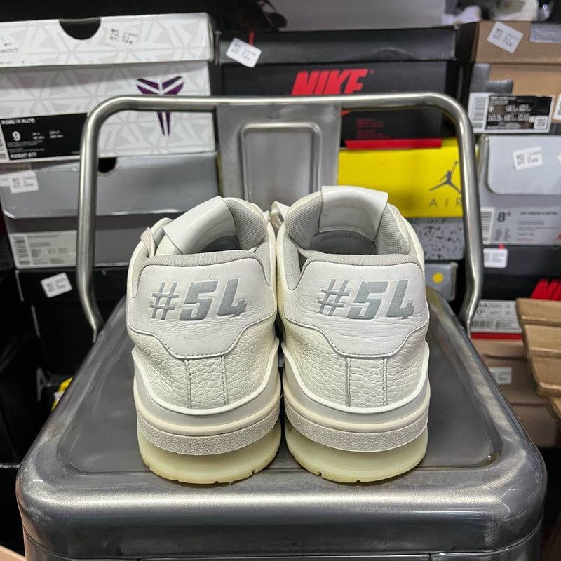 Louis Vuitton Louis Vuitton Trainer Low-Top Fashion Sneakers - Size US 8.5 / EU 41-42 - 3 Thumbnail