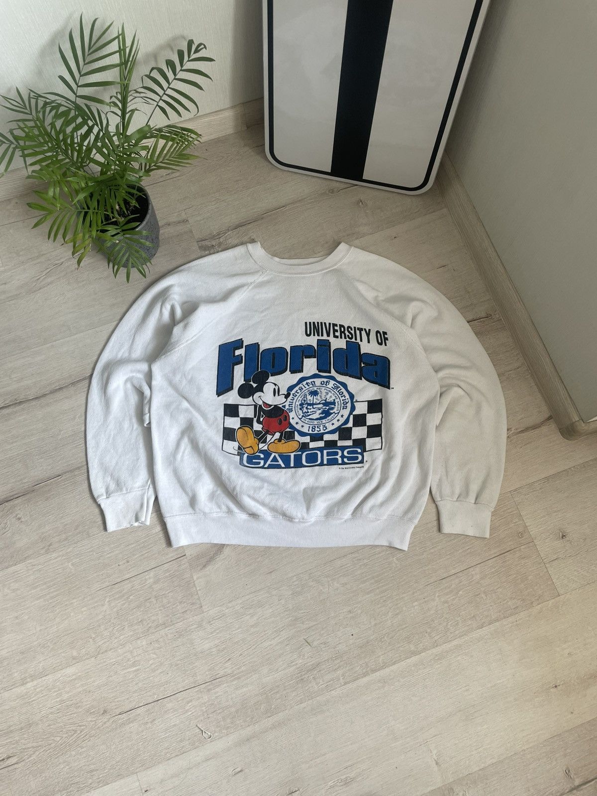 Mickey Mouse Vintage 90s Mickey Mouse Florida Sweatshirt Made In USA Y2k Size US M / EU 48-50 / 2 - 1 Thumbnail