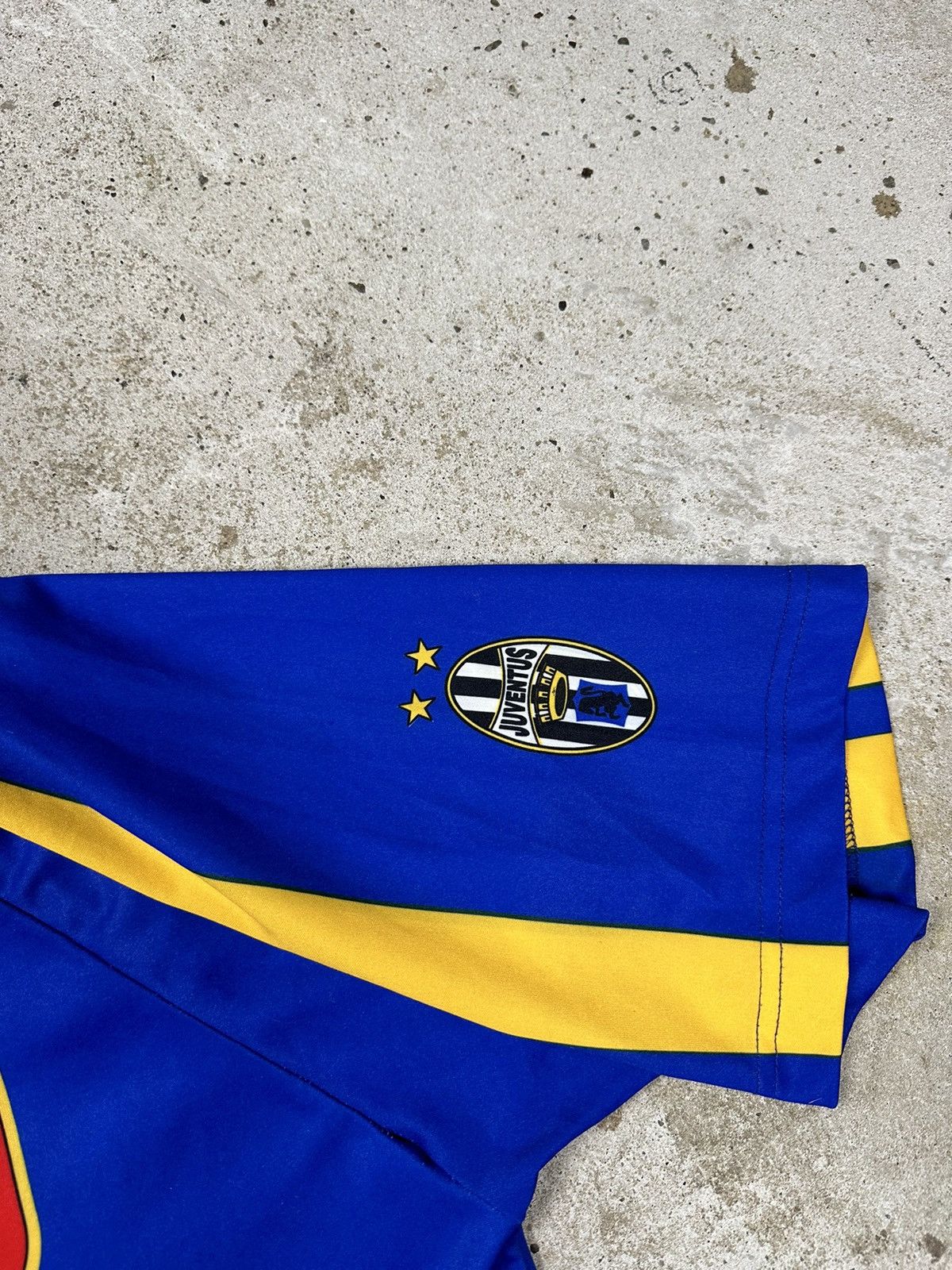Vintage Vintage 90s Juventus Zidane #23 Third Jersey blokecore Size US XL / EU 56 / 4 - 7 Thumbnail