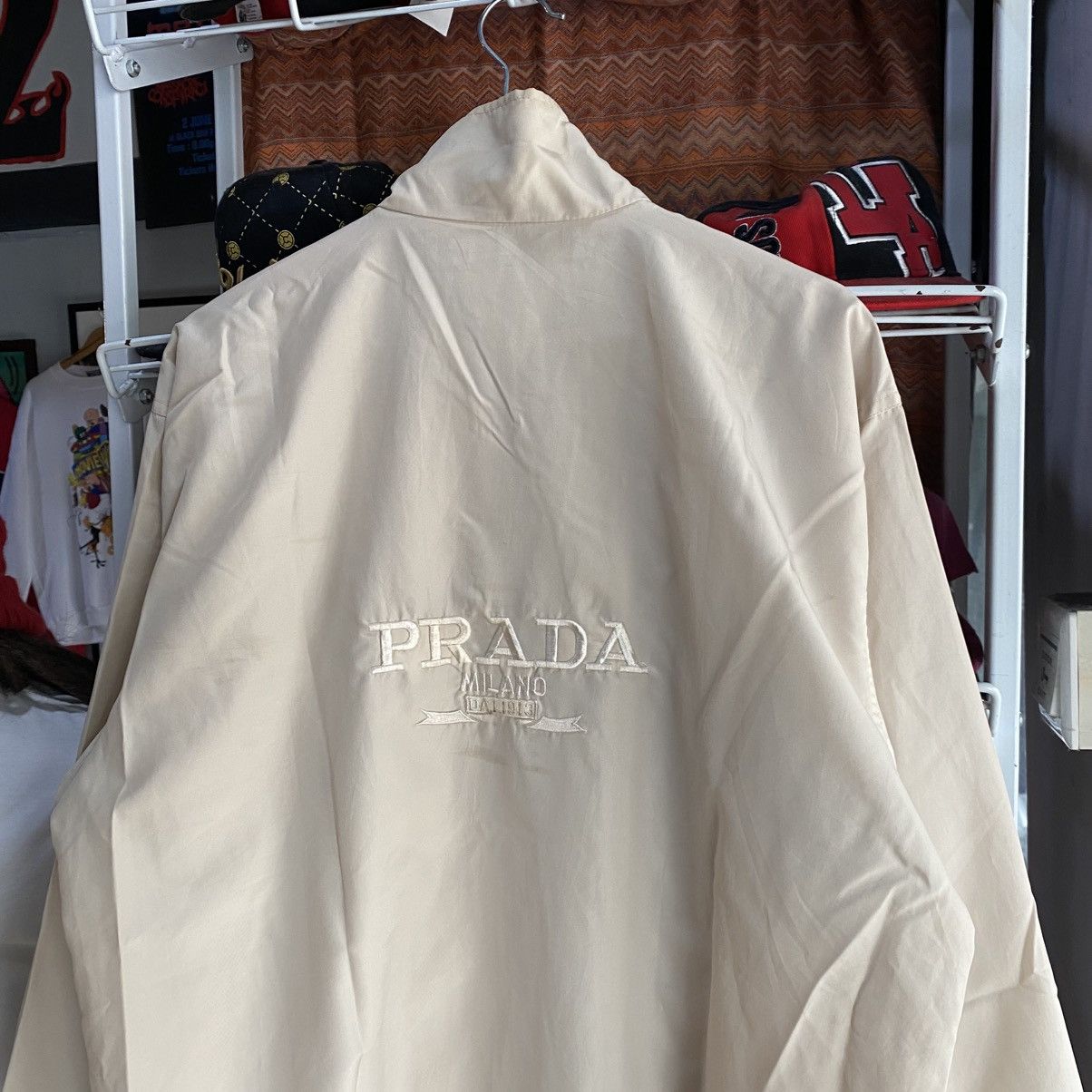 Vintage Vintage Bootleg Prada Milano Zip Light Jacket Size US L / EU 52-54 / 3 - 4 Thumbnail