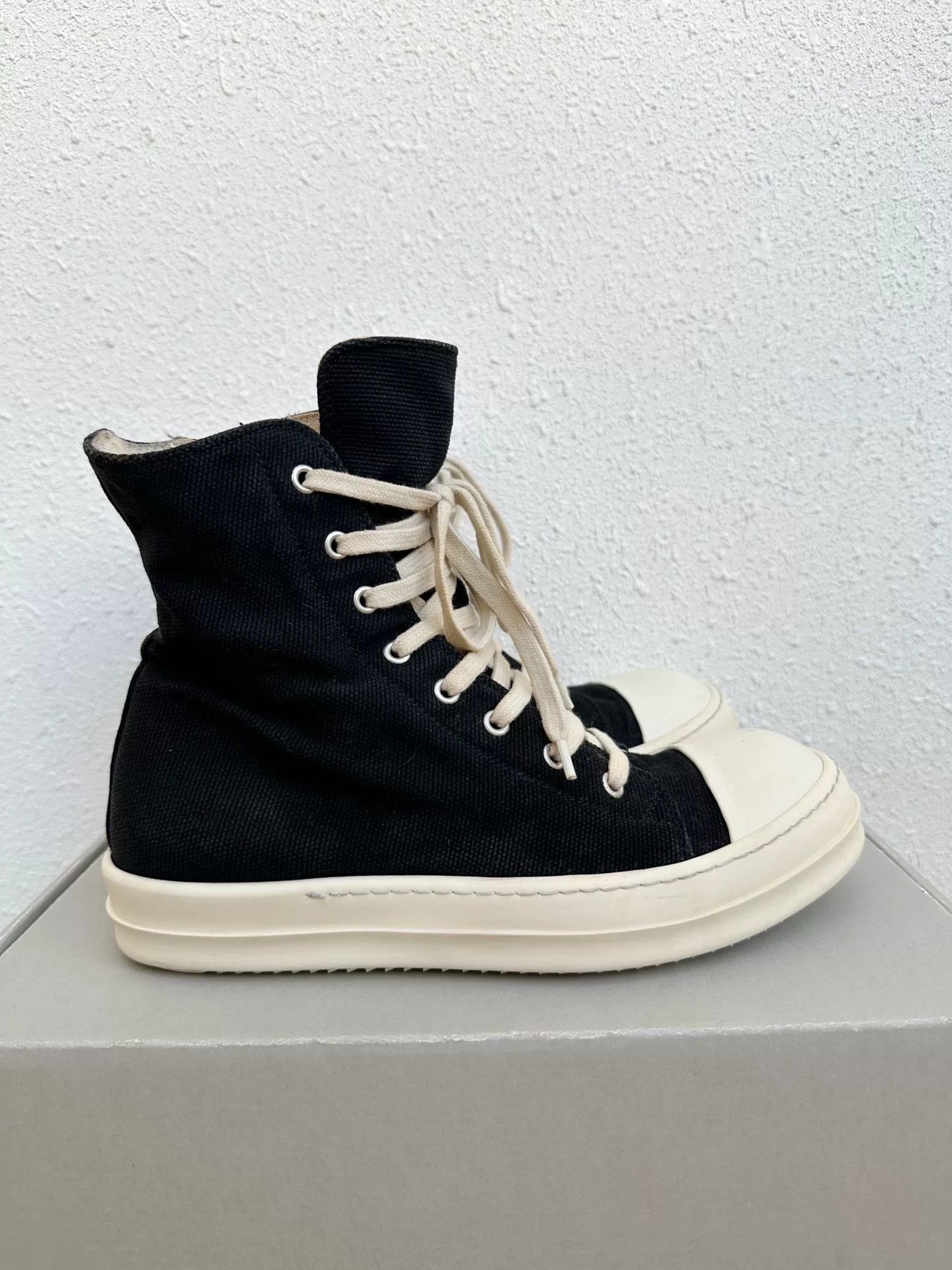 Rick Owens Drkshdw Rick Owens DRKSHDW Canvas Sneakers Size US 8 / EU 41 - 1 Thumbnail