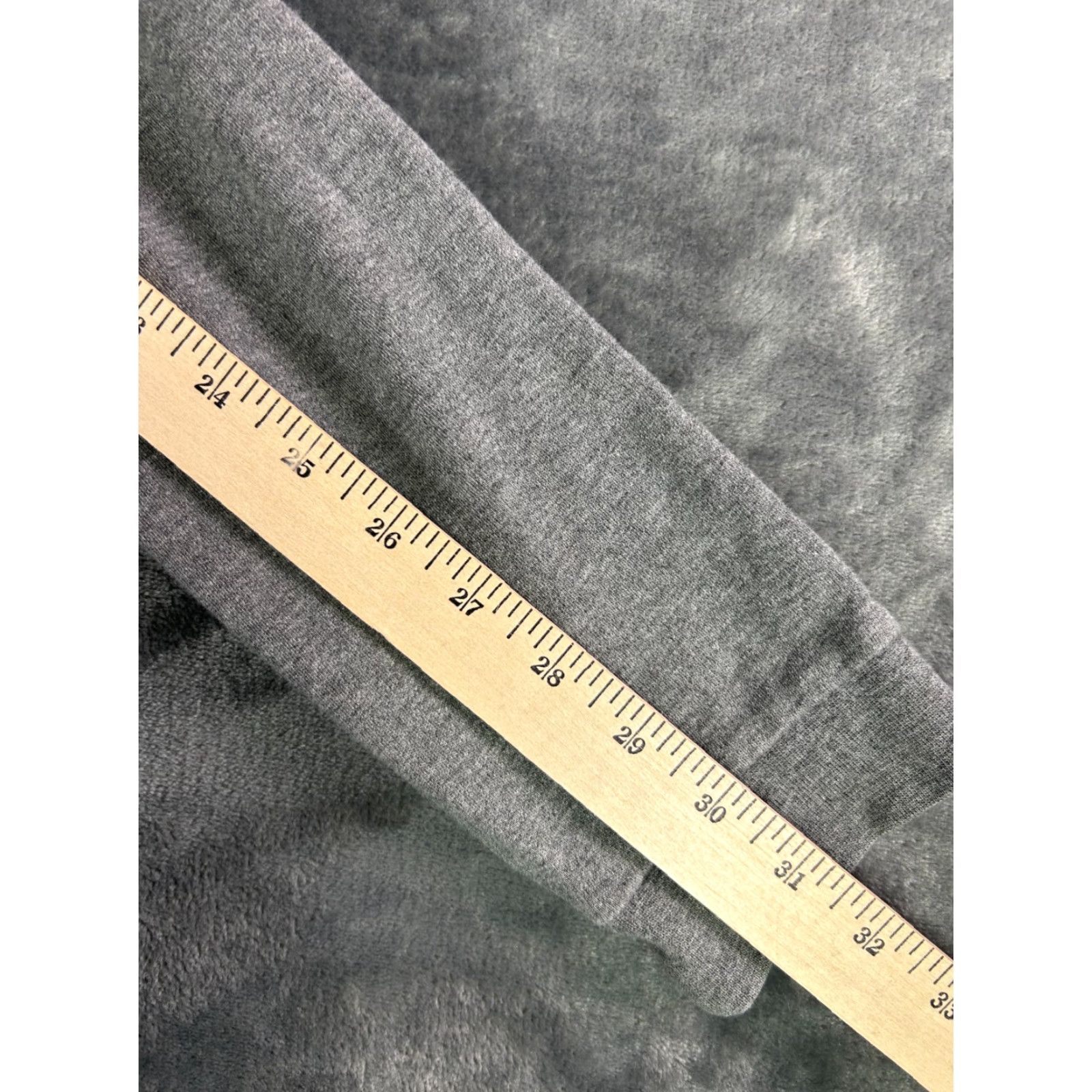 Aquascutum VINTAGE Aquascutum London Gray Long Sleeve Polo Houndstooth Crest Golf Logo Size L Mens Shirt Size US L / EU 52-54 / 3 - 5 Thumbnail