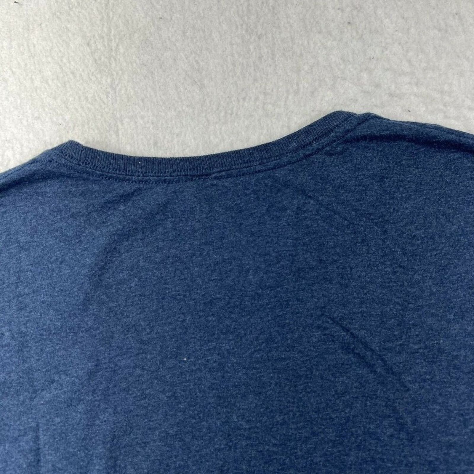 Disney Disney Aladdin Jasmine Medium Navy Blue Graphic T-Shirt Size M / US 6-8 / IT 42-44 - 11 Thumbnail