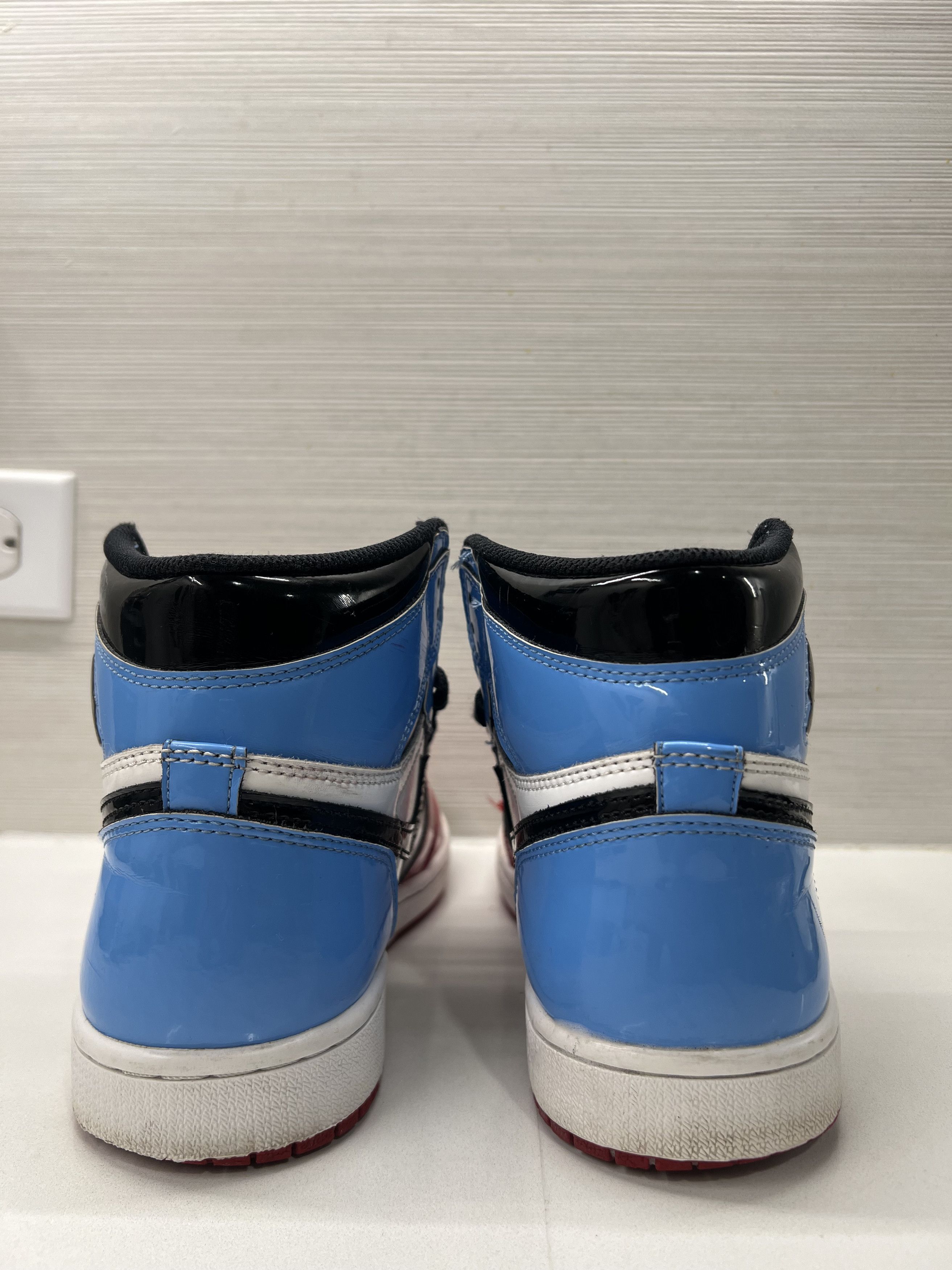 Nike Air Jordan 1 Retro High OG 'Fearless' Size US 6.5 / EU 39-40 - 4 Thumbnail