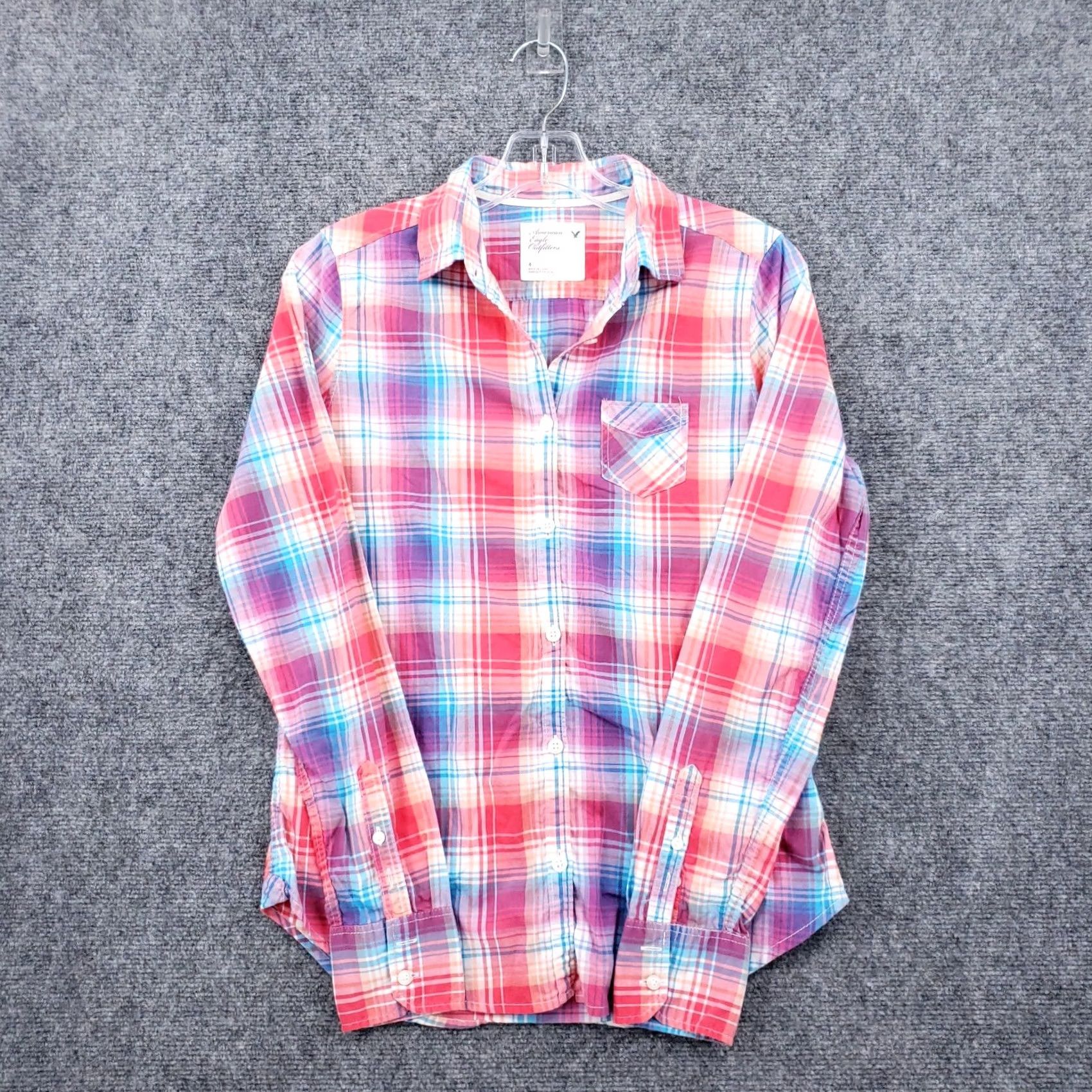 American Eagle Outfitters Nike Shirt Size S / US 4 / IT 40 - 2 Thumbnail