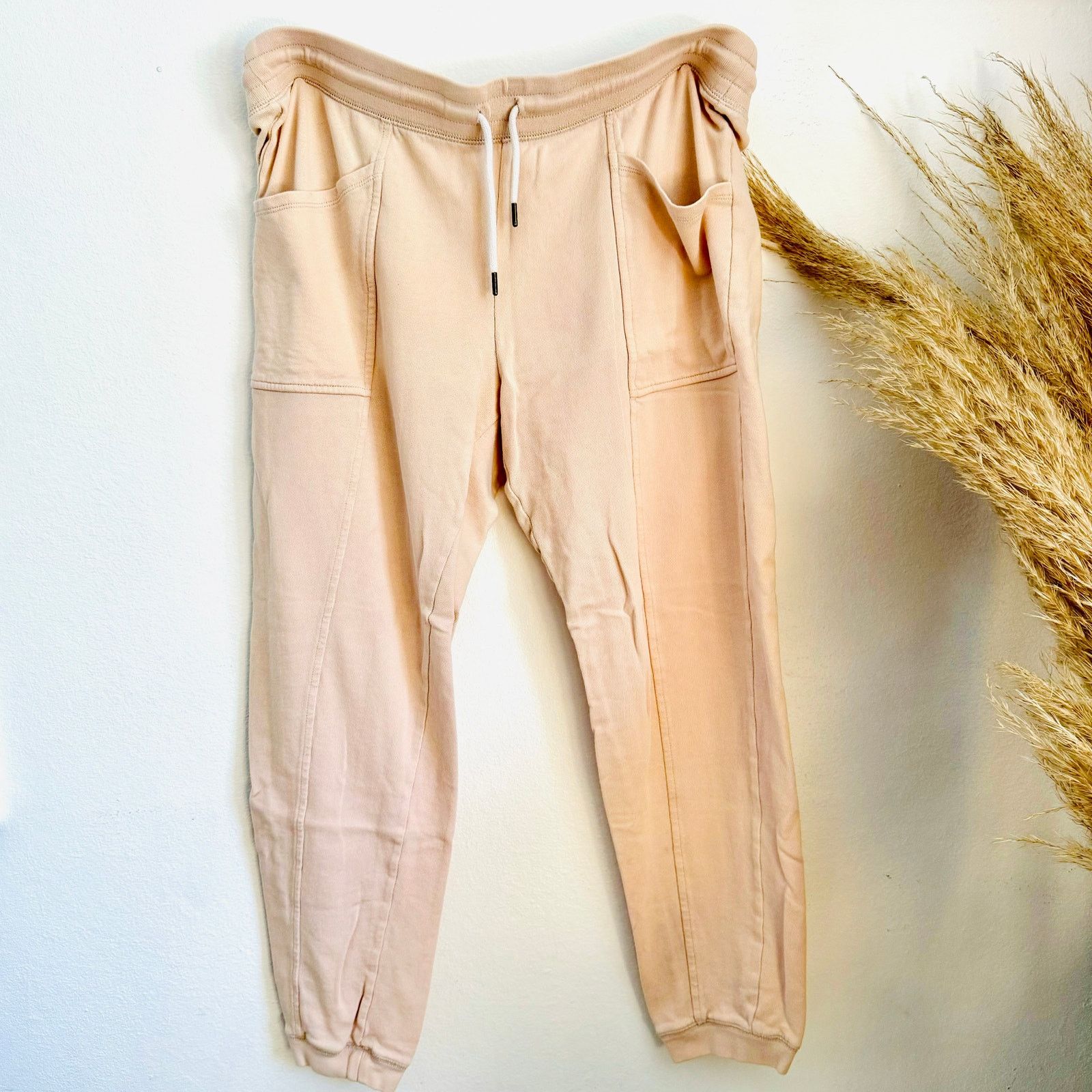 Old Navy OLD NAVY Cream White Sweatpants Joggers Pants M Sweats Size 28" / US 6 / IT 42 - 2 Thumbnail