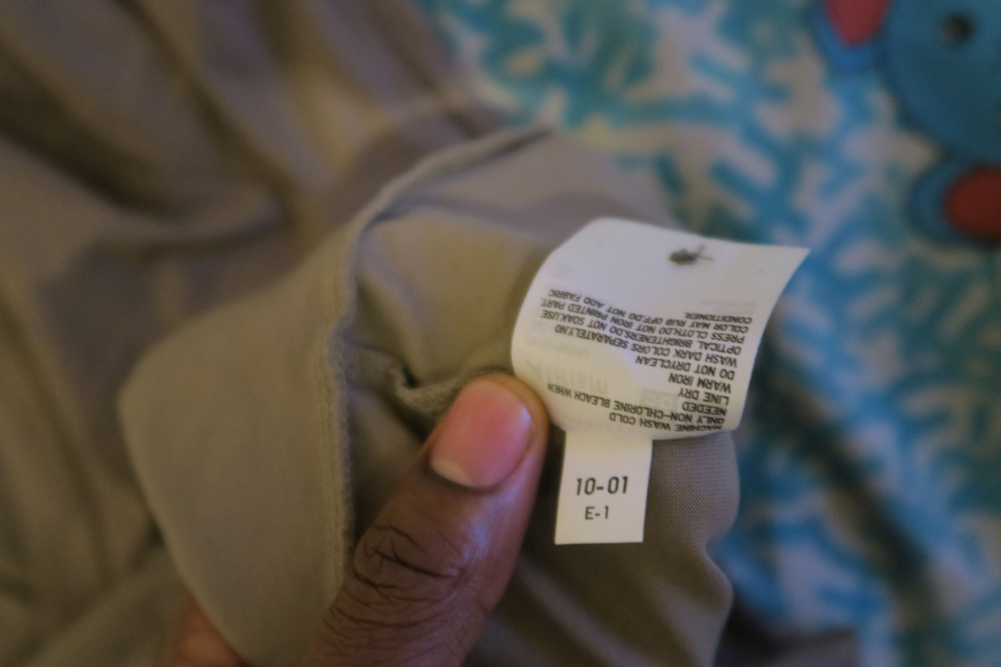 Uniqlo Uniqlo AIRism UV Cut Cardigan Beige Size XS 422985 Size US XS / EU 42 / 0 - 6 Thumbnail