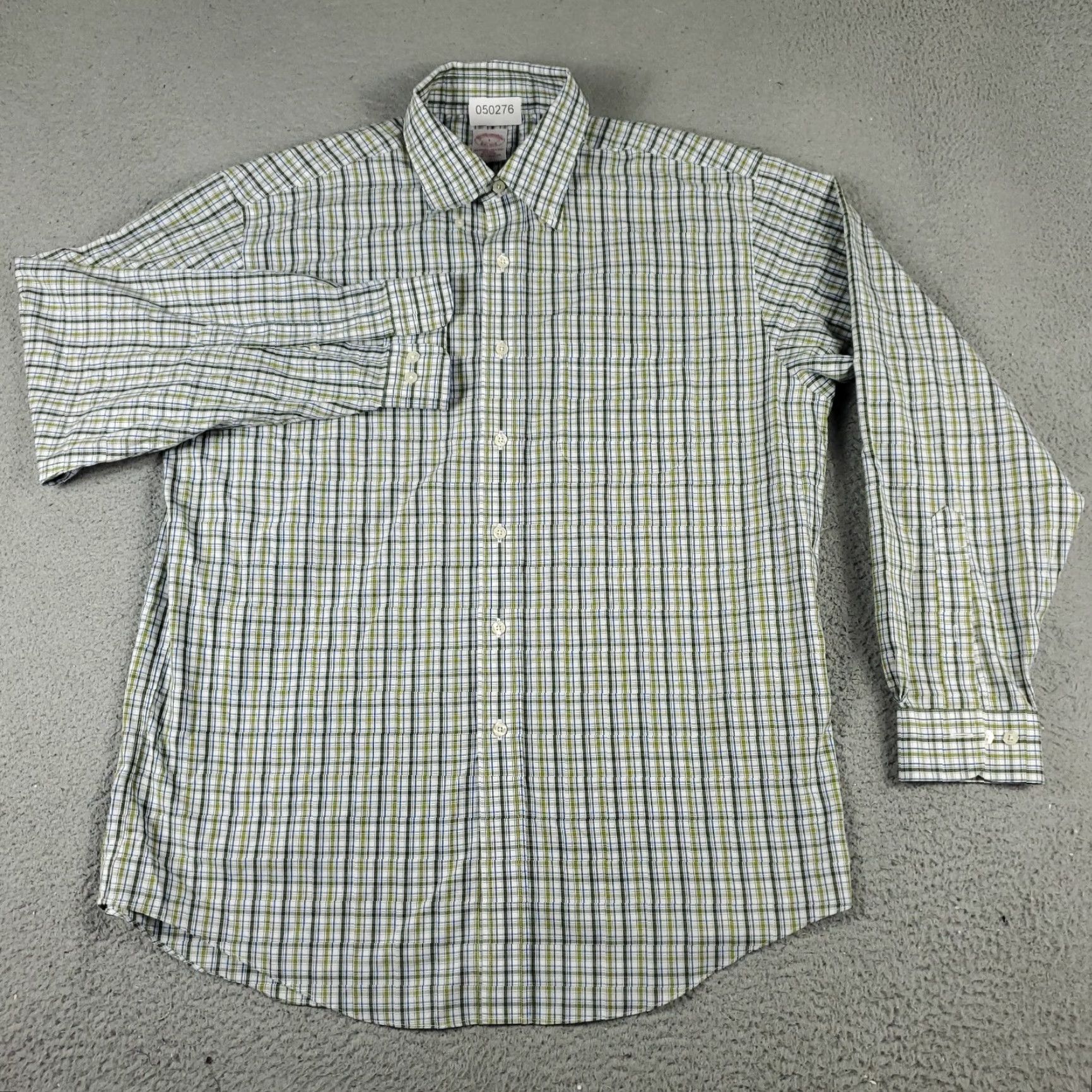 Brooks Brothers Brooks Brothers Button-Up Shirt Mens Large Green Plaid Long Sleeve Casual Size US L / EU 52-54 / 3 - 2 Thumbnail